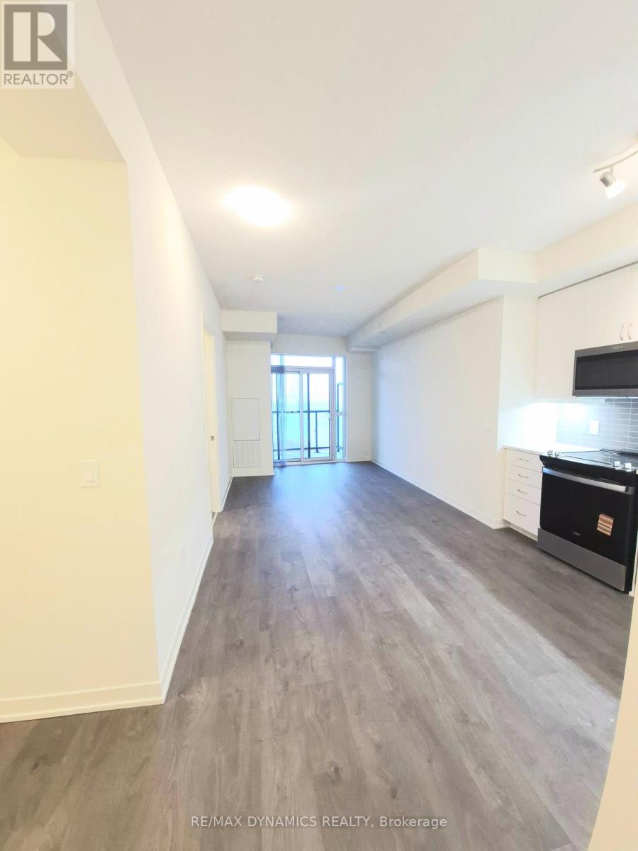 38 Annie Craig Drive, Toronto, Ontario M8V 0G9 - Photo 4 - W12533342