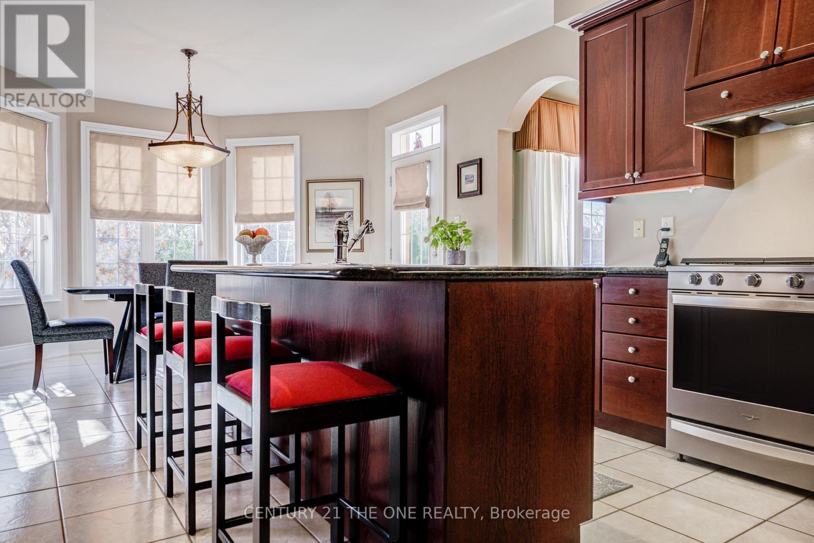 78 Ravine Edge Drive, Richmond Hill, Ontario  L4E 4J3 - Photo 13 - N12543356