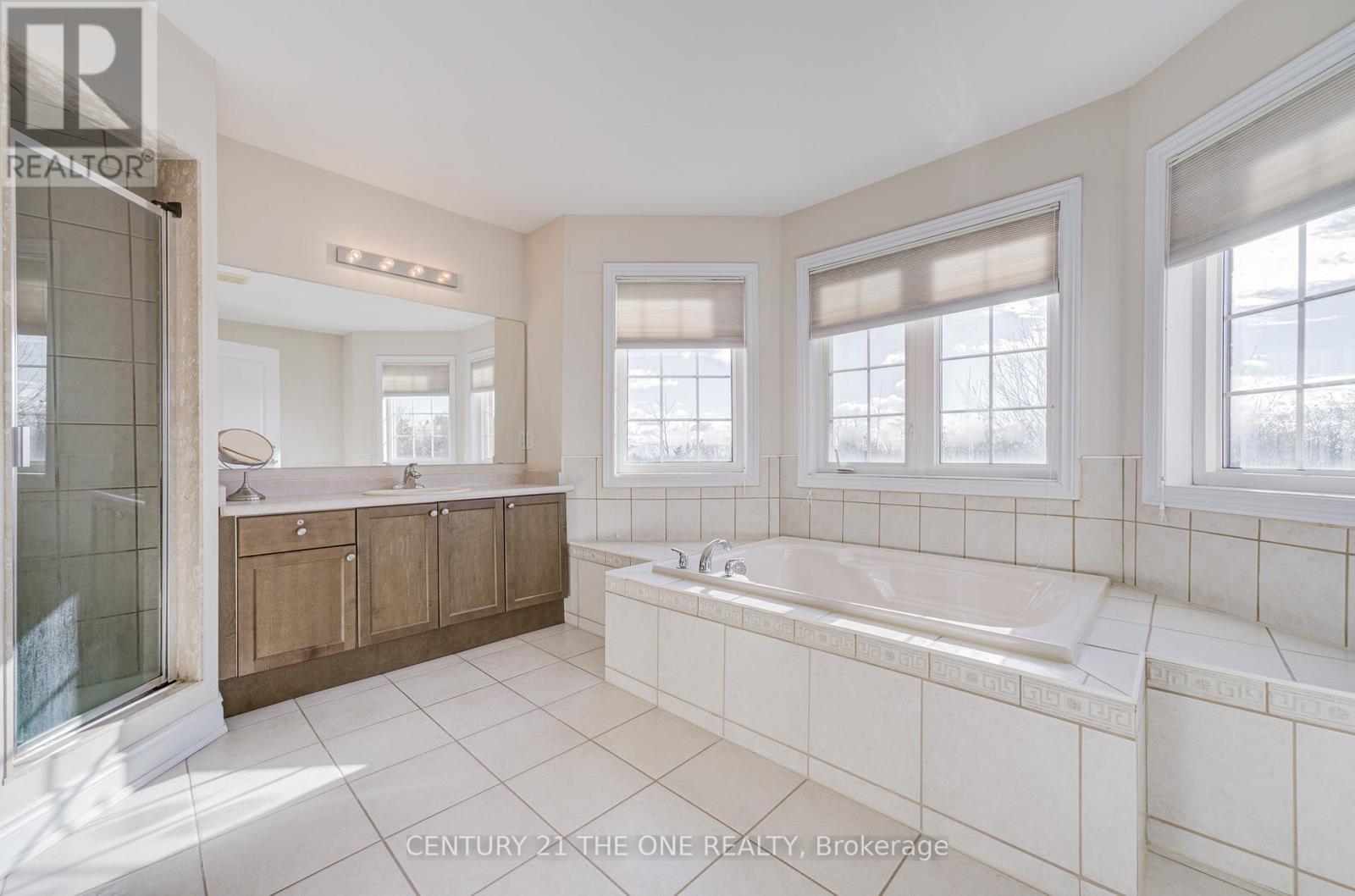 78 Ravine Edge Drive, Richmond Hill, Ontario  L4E 4J3 - Photo 29 - N12543356