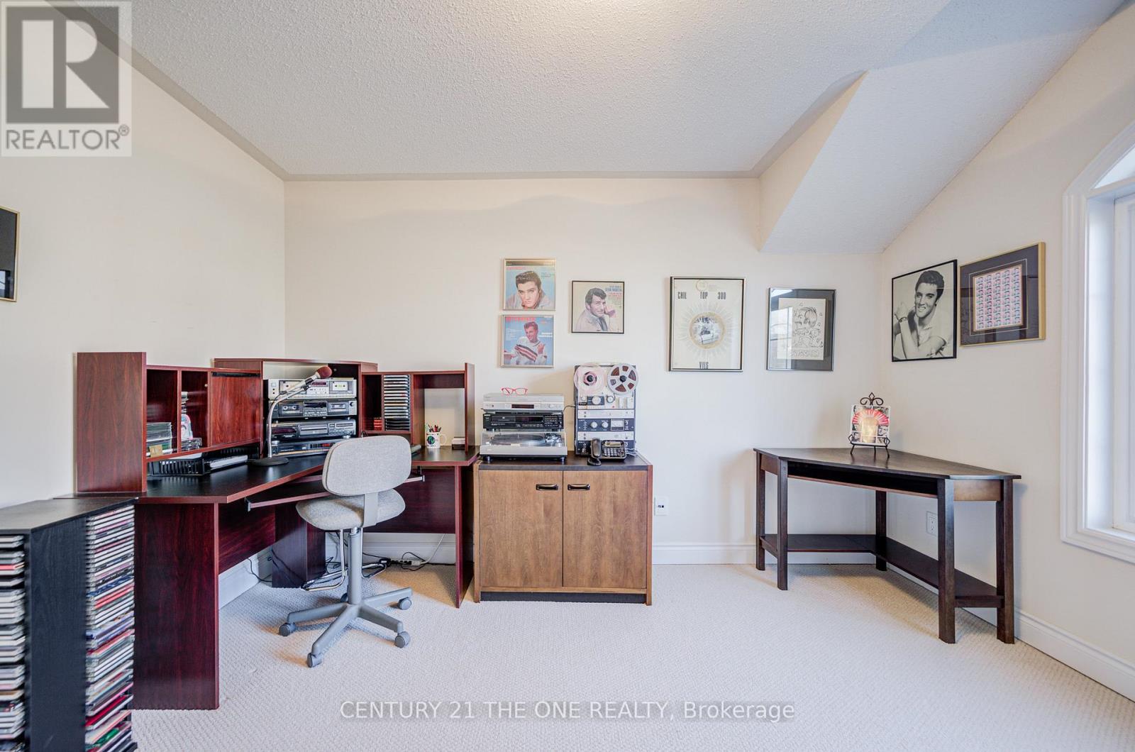 78 Ravine Edge Drive, Richmond Hill, Ontario  L4E 4J3 - Photo 39 - N12543356