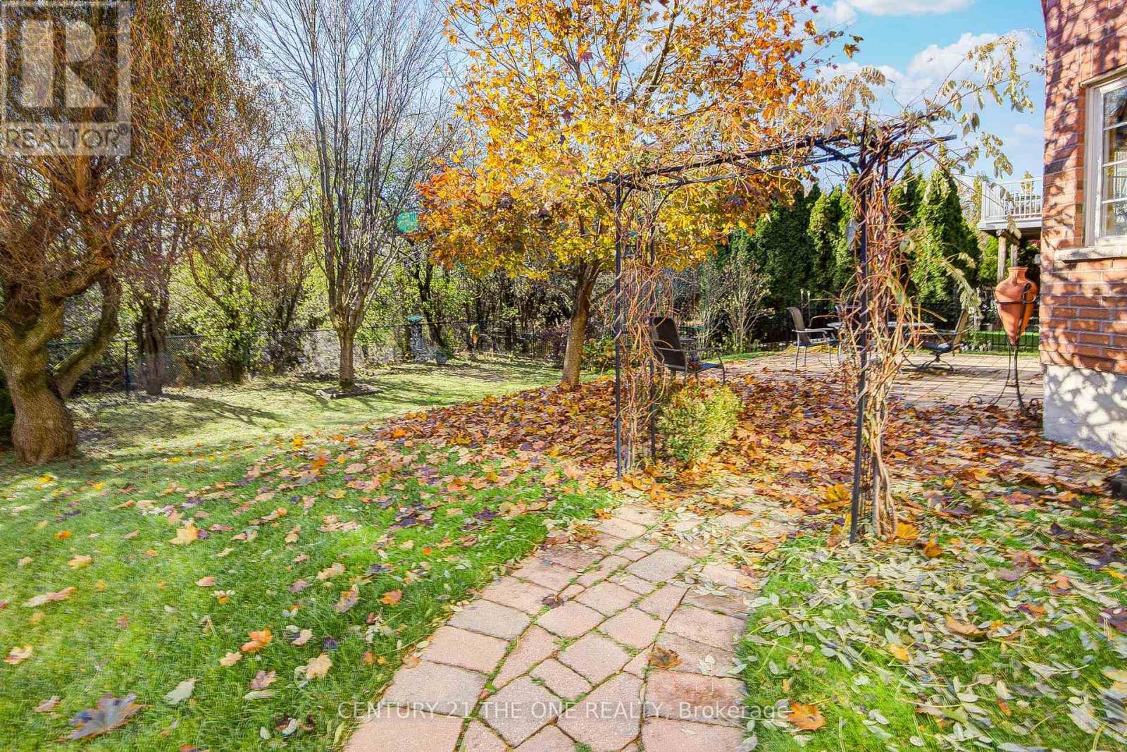 78 Ravine Edge Drive, Richmond Hill, Ontario  L4E 4J3 - Photo 45 - N12543356