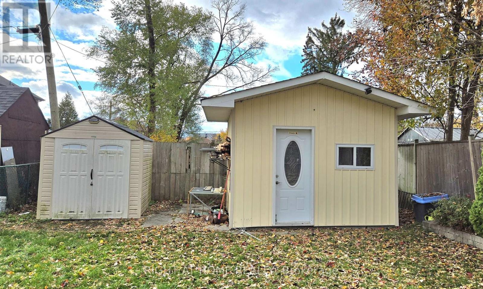 1076 Eastmount Avenue, Mississauga, Ontario  L5E 1Z3 - Photo 37 - W12535668