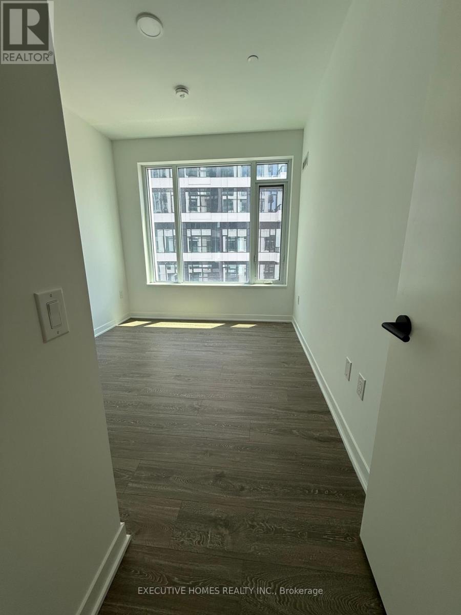 705 - 2495 Eglinton Avenue W, Mississauga, Ontario L5M 2V8 - Photo 8 - W12470345