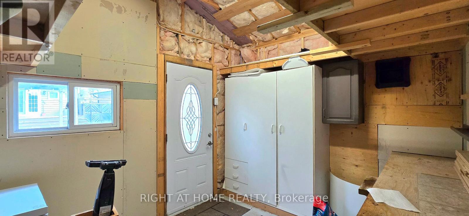 1076 Eastmount Avenue, Mississauga, Ontario  L5E 1Z3 - Photo 40 - W12535668