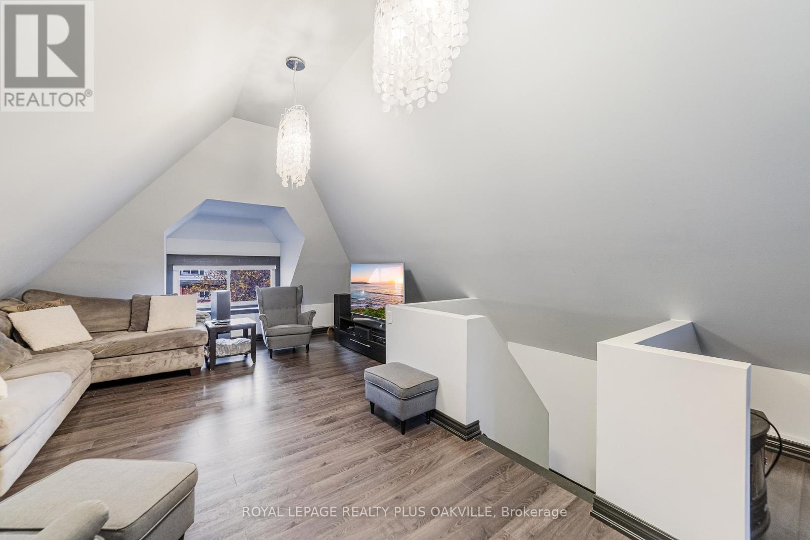 53 Barnesdale Avenue S, Hamilton, Ontario L8M 2V3 - Photo 29 - X12534850