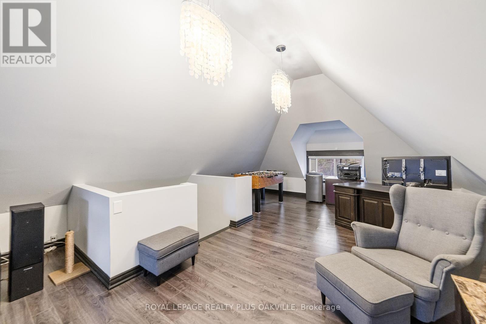 53 Barnesdale Avenue S, Hamilton, Ontario L8M 2V3 - Photo 31 - X12534850