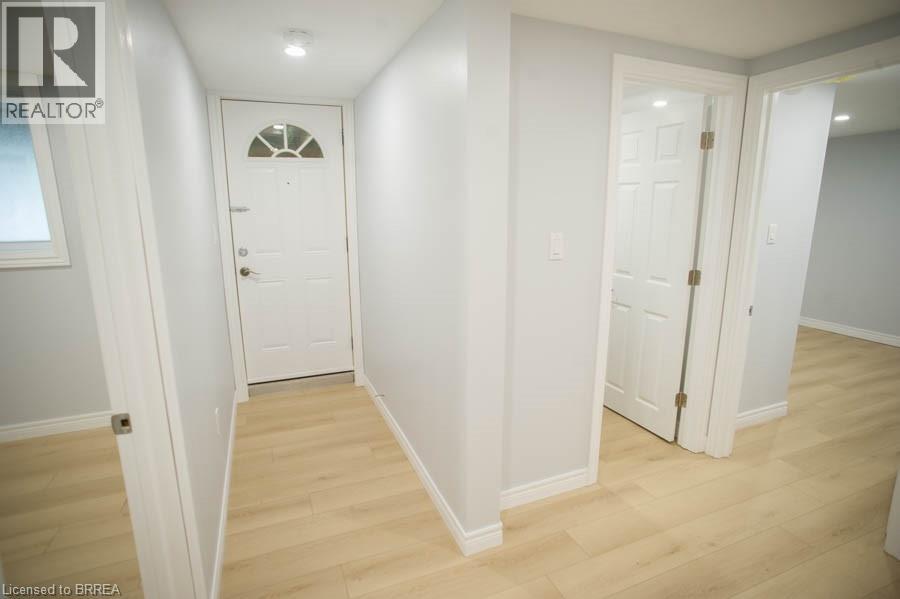 415 Chatham Street, Brantford, Ontario  N3S 4J4 - Photo 17 - 40784736