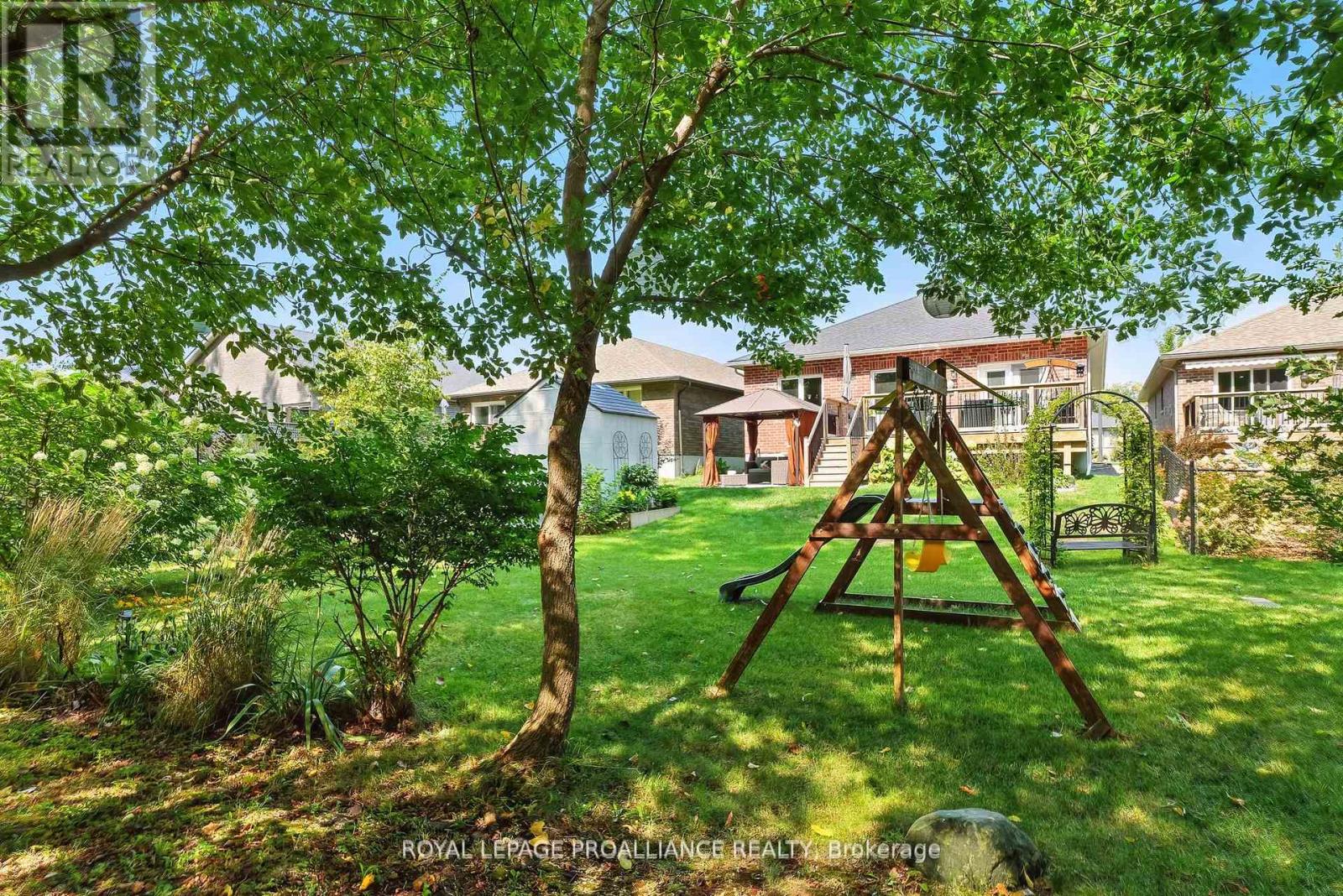 82 Royal Gala Drive, Brighton, Ontario K0K 1H0 - Photo 4 - X12545014