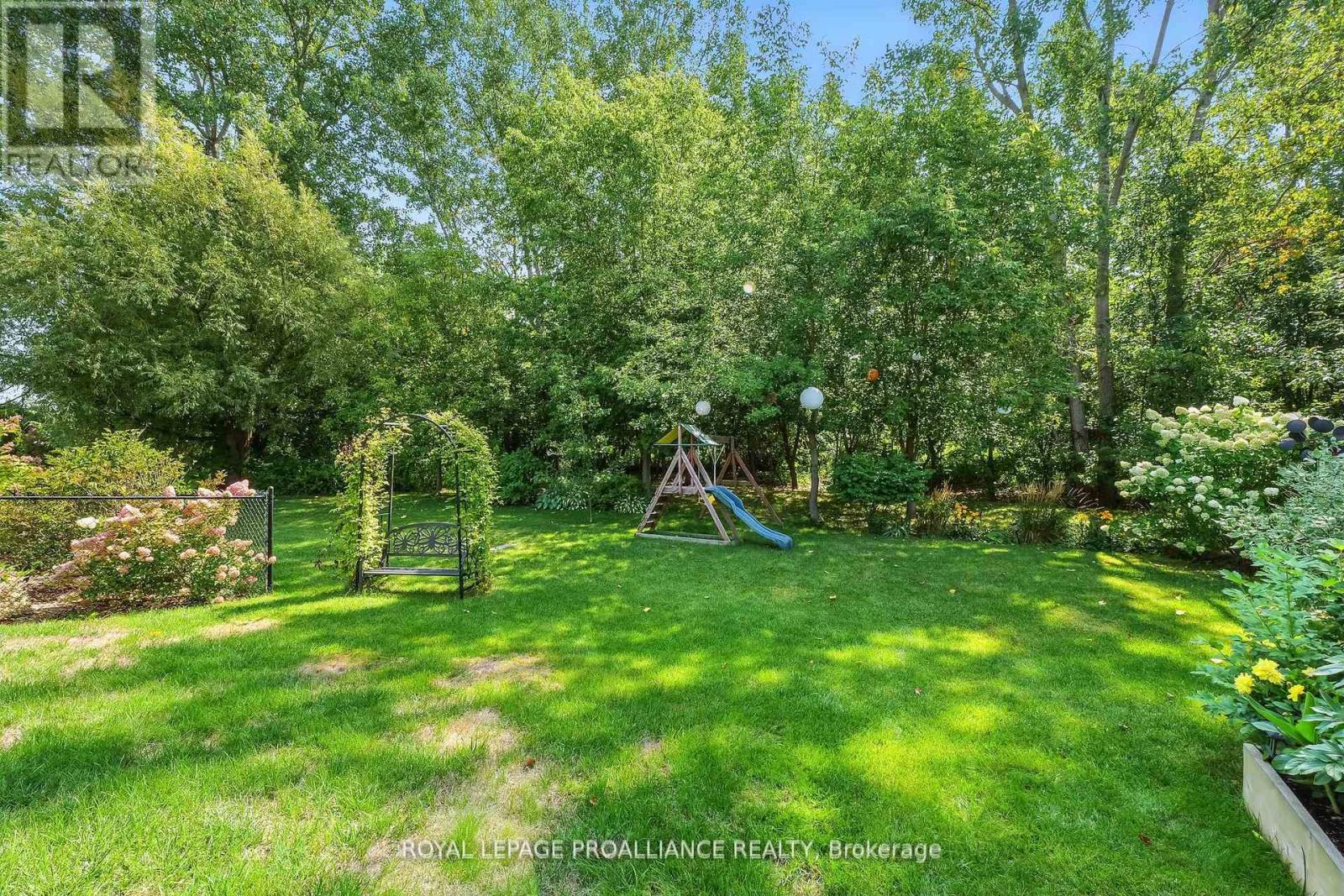 82 Royal Gala Drive, Brighton, Ontario K0K 1H0 - Photo 42 - X12545014