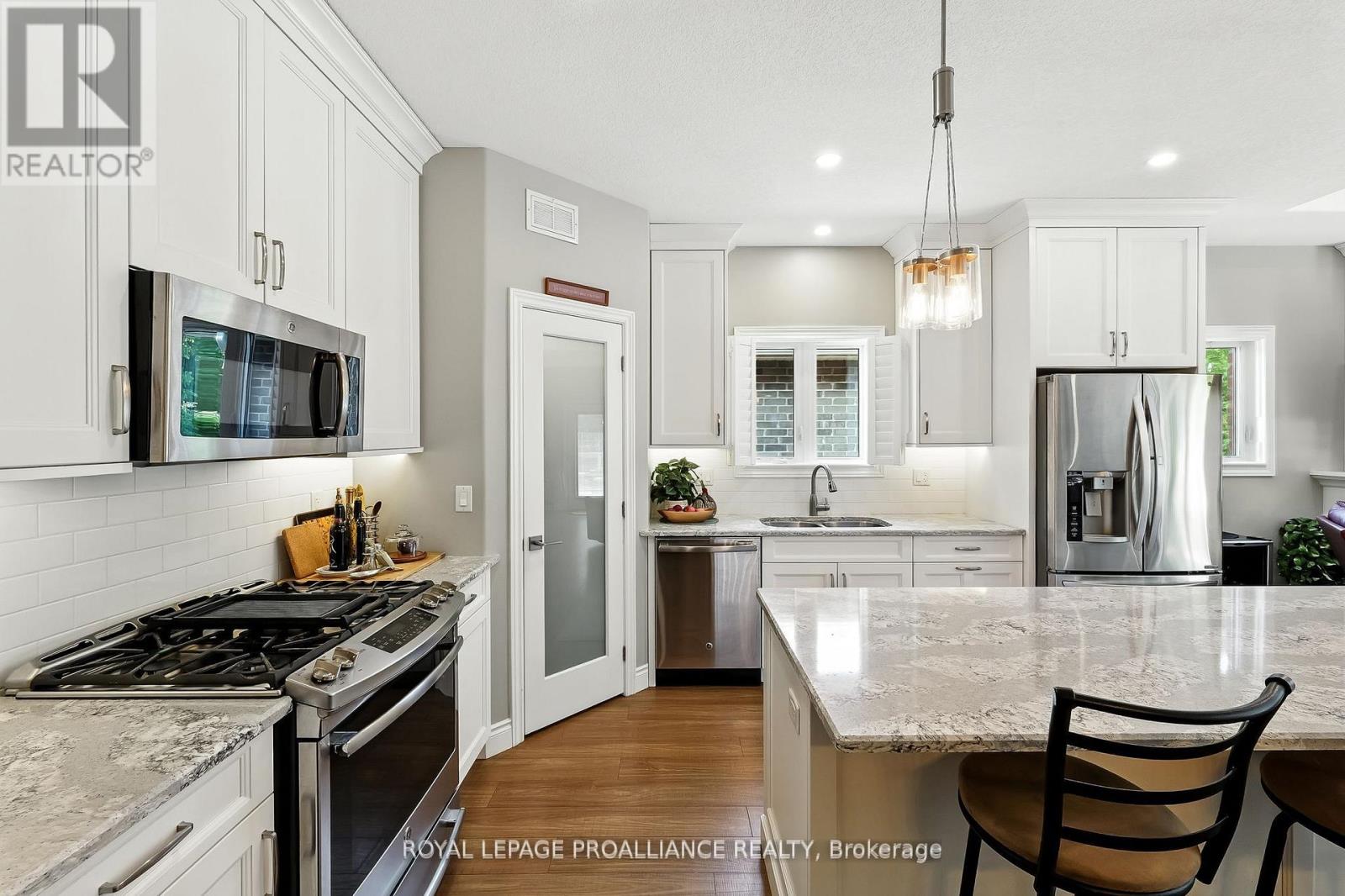 82 Royal Gala Drive, Brighton, Ontario K0K 1H0 - Photo 8 - X12545014