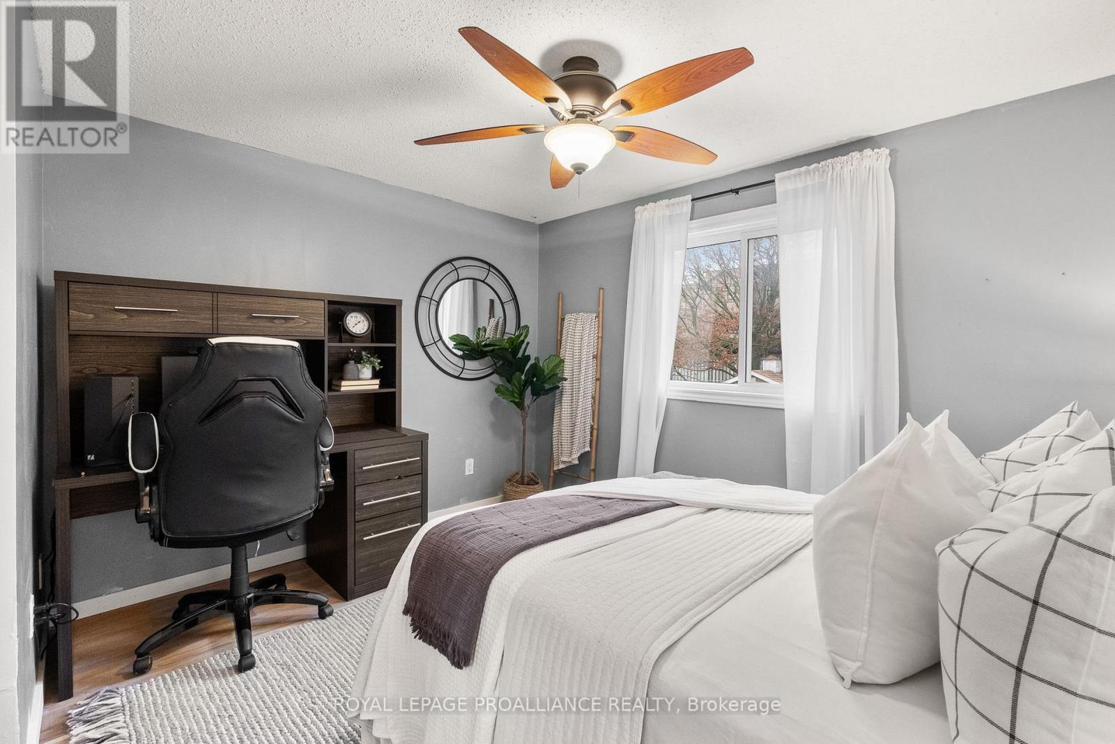 582 Carlisle Street, Cobourg, Ontario  K9A 1X6 - Photo 16 - X12545108