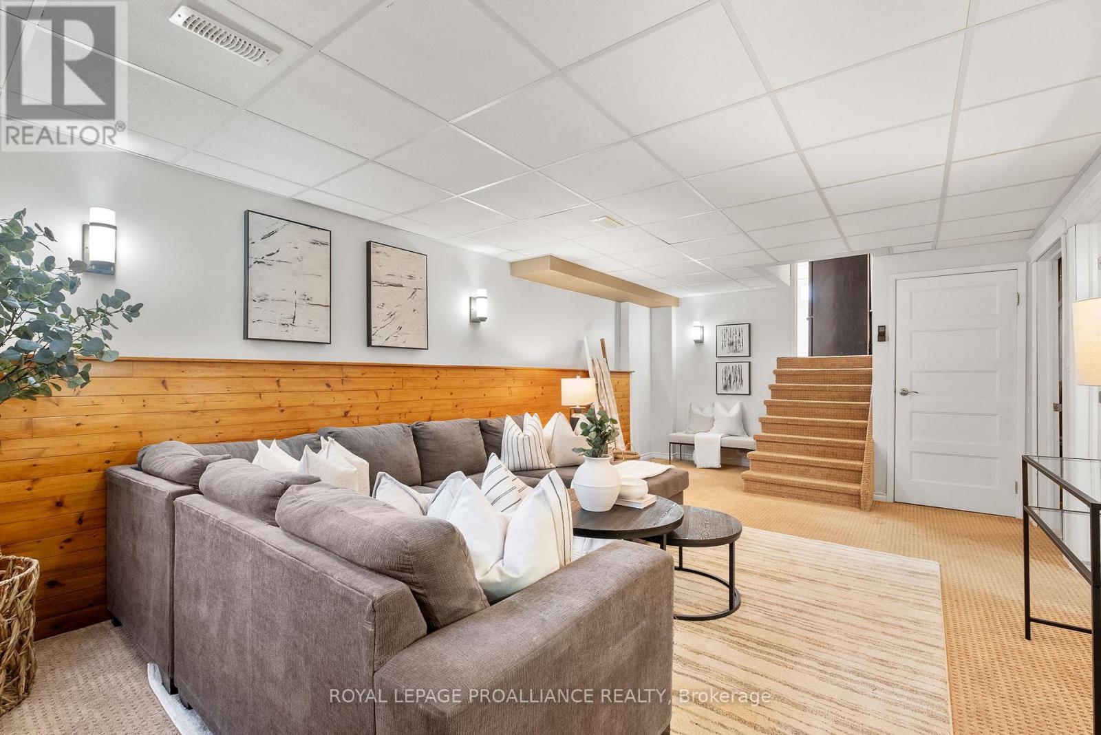 582 Carlisle Street, Cobourg, Ontario  K9A 1X6 - Photo 26 - X12545108