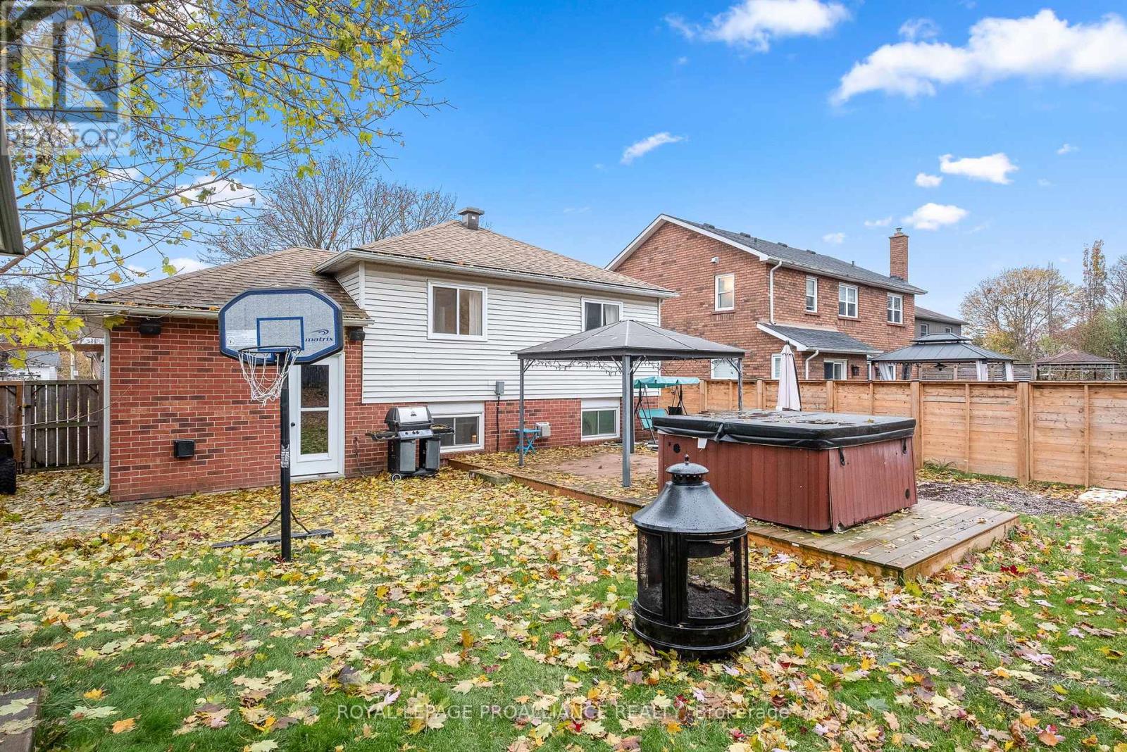 582 Carlisle Street, Cobourg, Ontario  K9A 1X6 - Photo 32 - X12545108