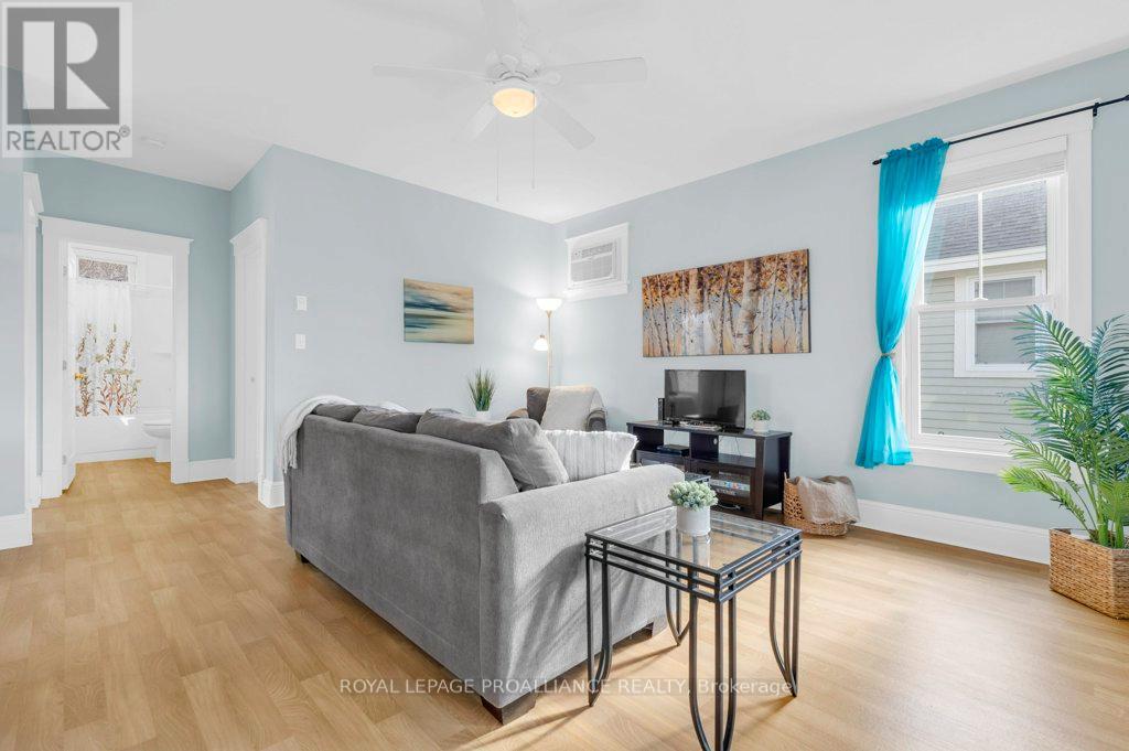 48 Meadow View Lane, Prince Edward County, Ontario K0K 1P0 - Photo 10 - X12545122