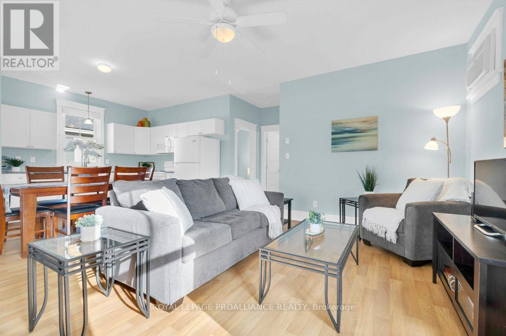 48 Meadow View Lane, Prince Edward County, Ontario K0K 1P0 - Photo 12 - X12545122