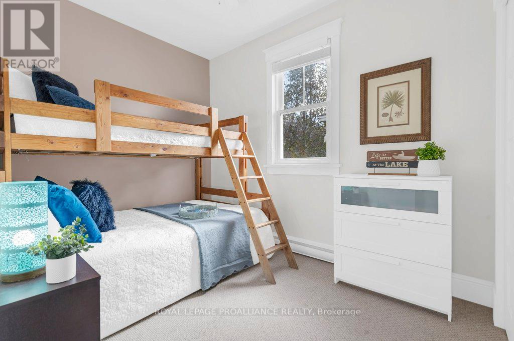 48 Meadow View Lane, Prince Edward County, Ontario K0K 1P0 - Photo 16 - X12545122