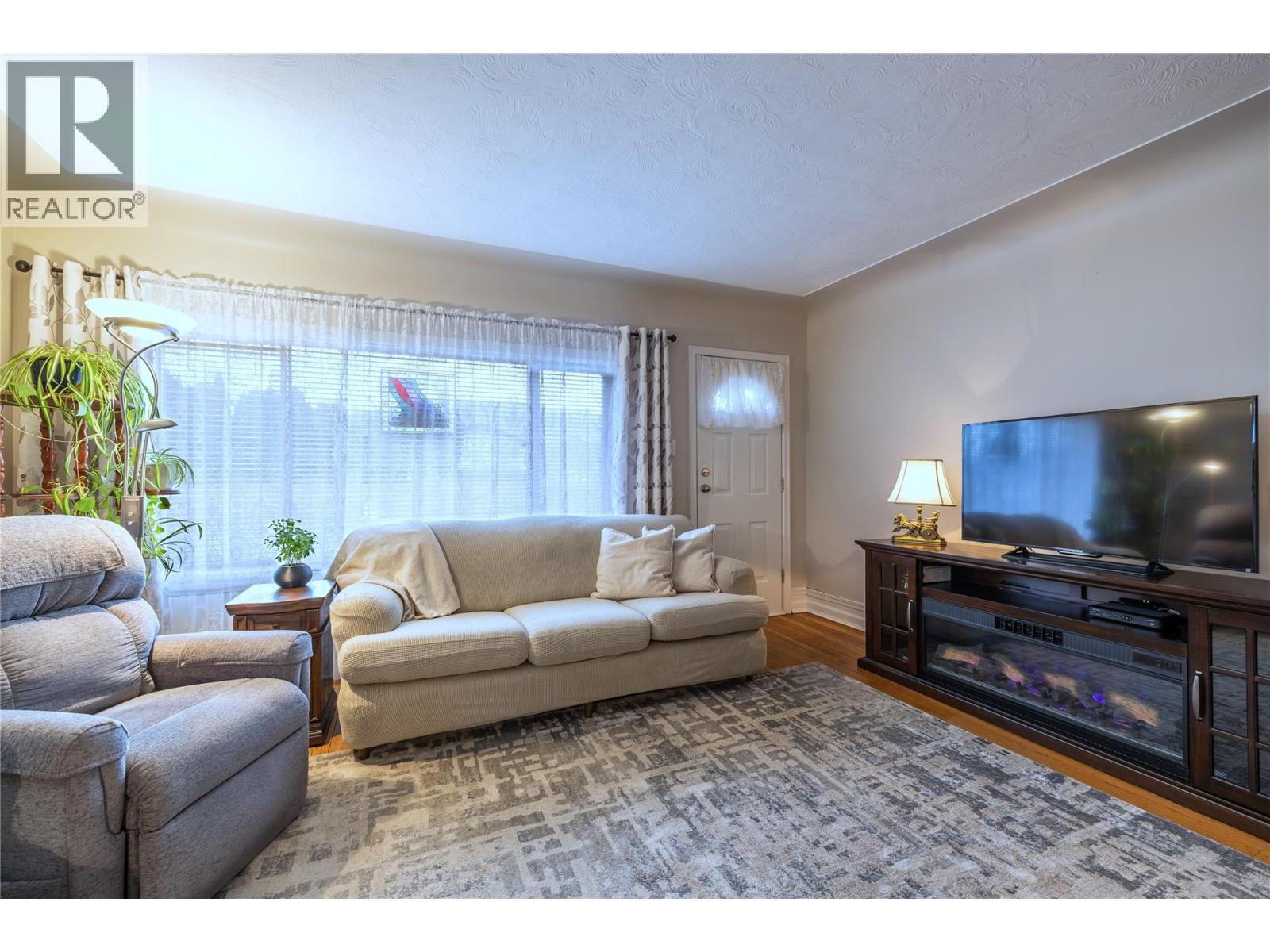 1496 Tranquille Road, Kamloops, British Columbia  V2B 5B7 - Photo 8 - 10367044