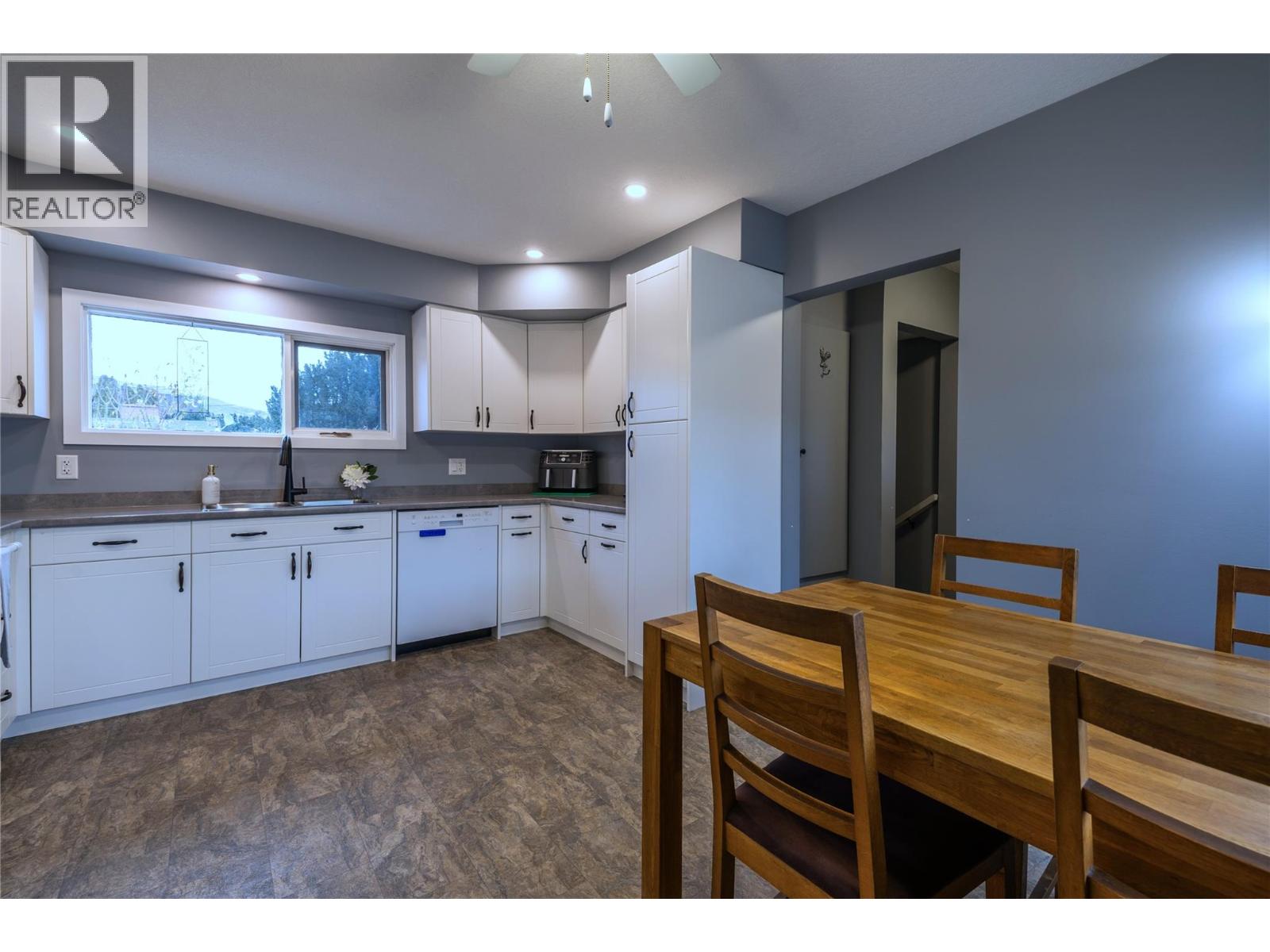 1496 Tranquille Road, Kamloops, British Columbia  V2B 5B7 - Photo 3 - 10367044