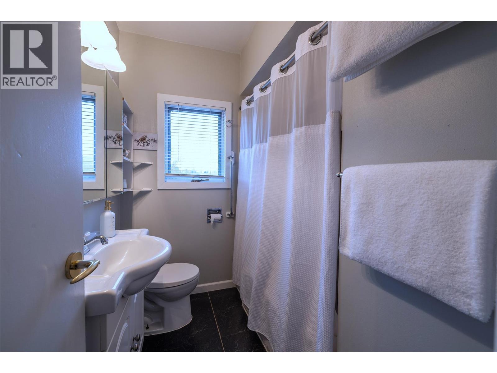 1496 Tranquille Road, Kamloops, British Columbia  V2B 5B7 - Photo 13 - 10367044