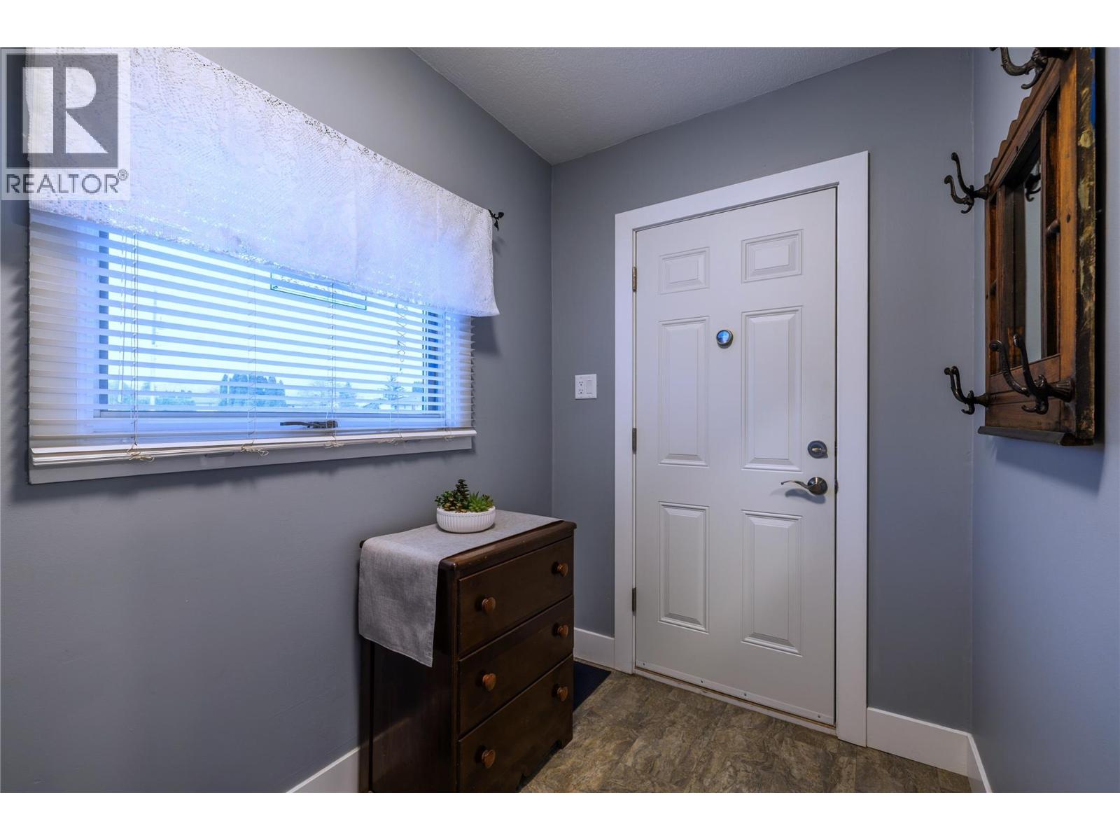 1496 Tranquille Road, Kamloops, British Columbia  V2B 5B7 - Photo 15 - 10367044