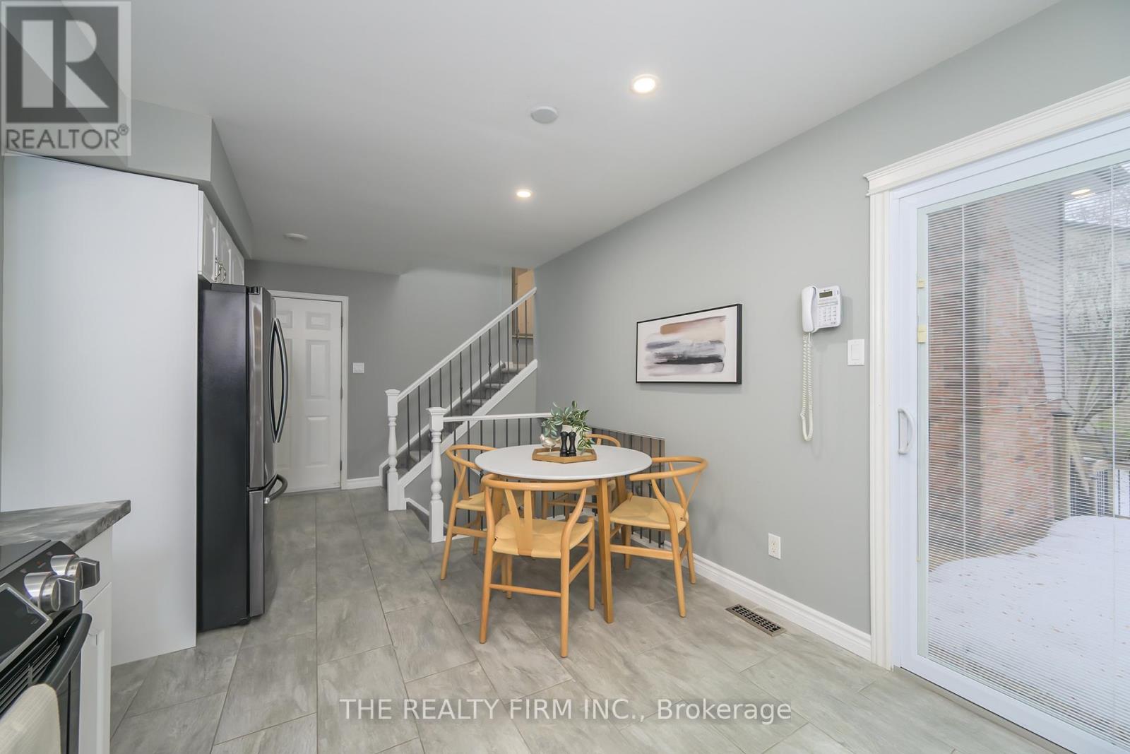 82 Glenview Crescent, London North, Ontario  N5X 2P9 - Photo 12 - X12545000