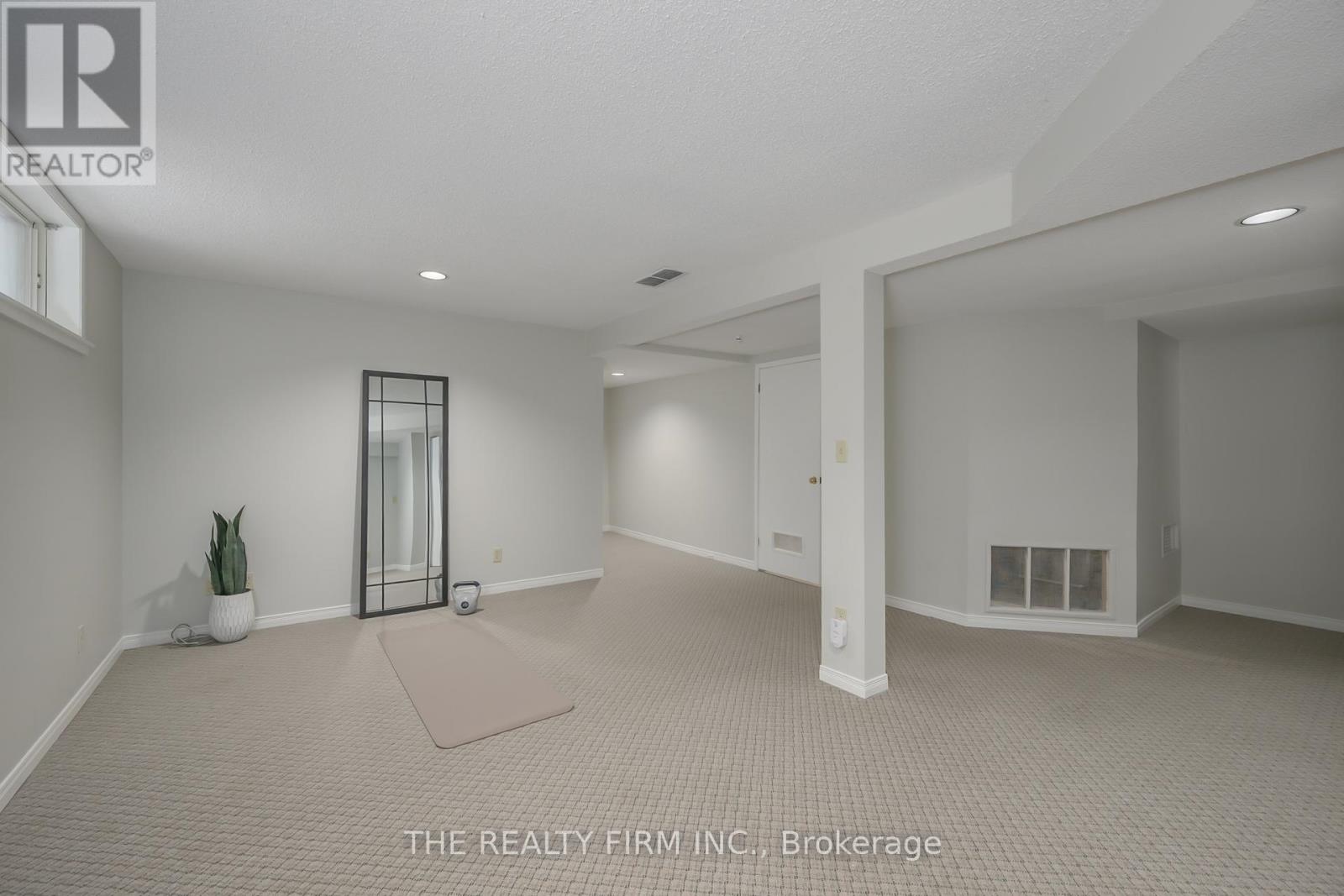 82 Glenview Crescent, London North, Ontario  N5X 2P9 - Photo 22 - X12545000