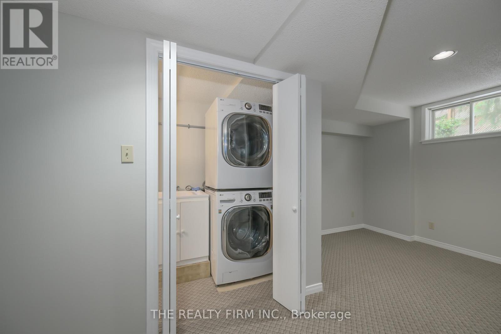 82 Glenview Crescent, London North, Ontario  N5X 2P9 - Photo 26 - X12545000