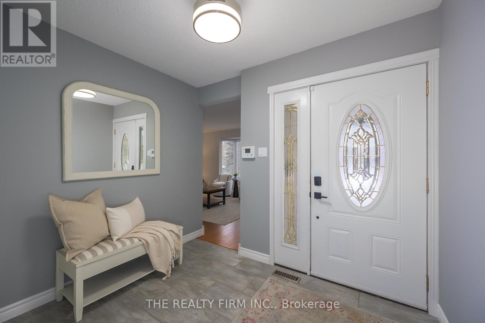 82 Glenview Crescent, London North, Ontario  N5X 2P9 - Photo 3 - X12545000