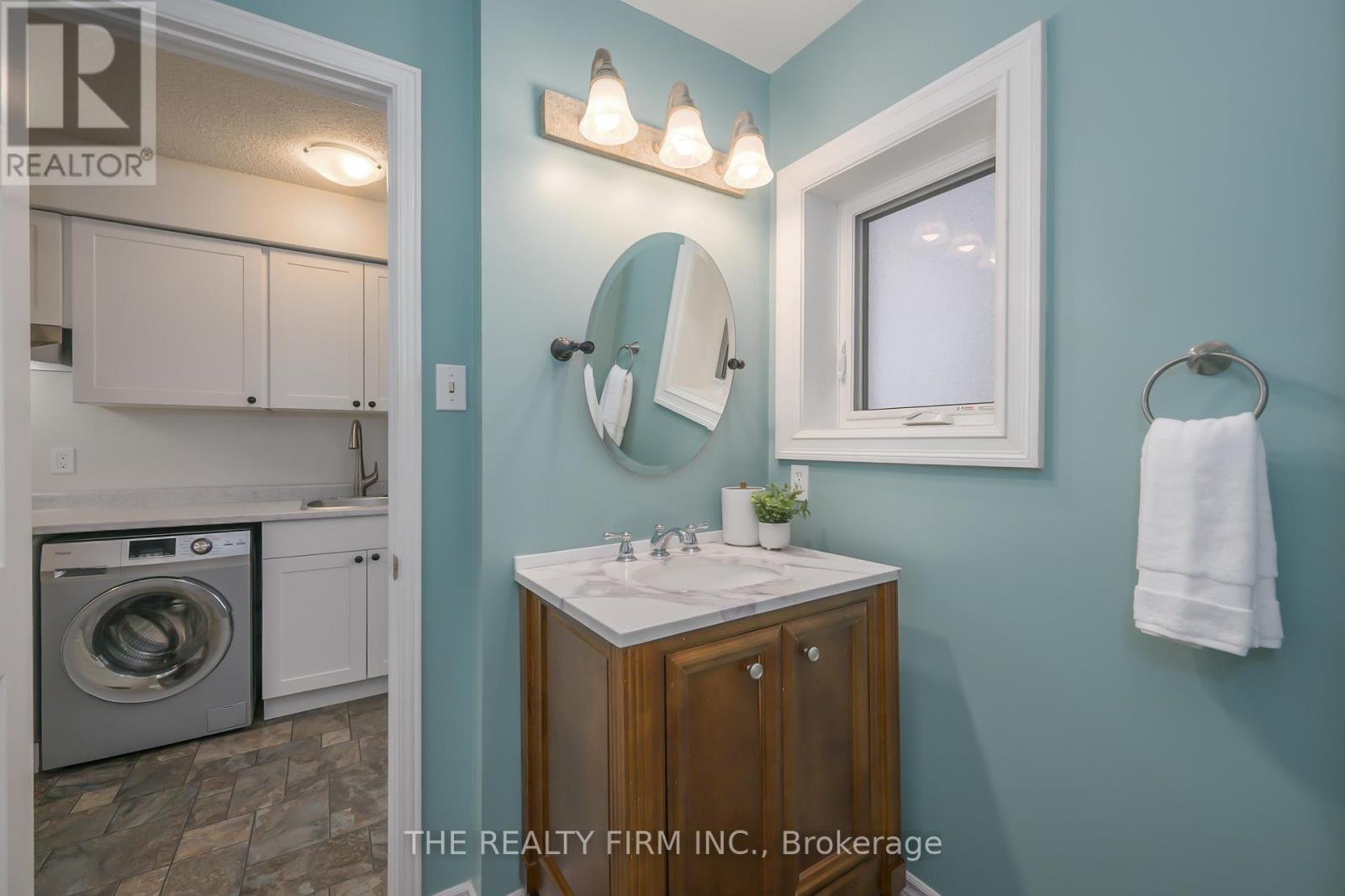 82 Glenview Crescent, London North, Ontario  N5X 2P9 - Photo 34 - X12545000