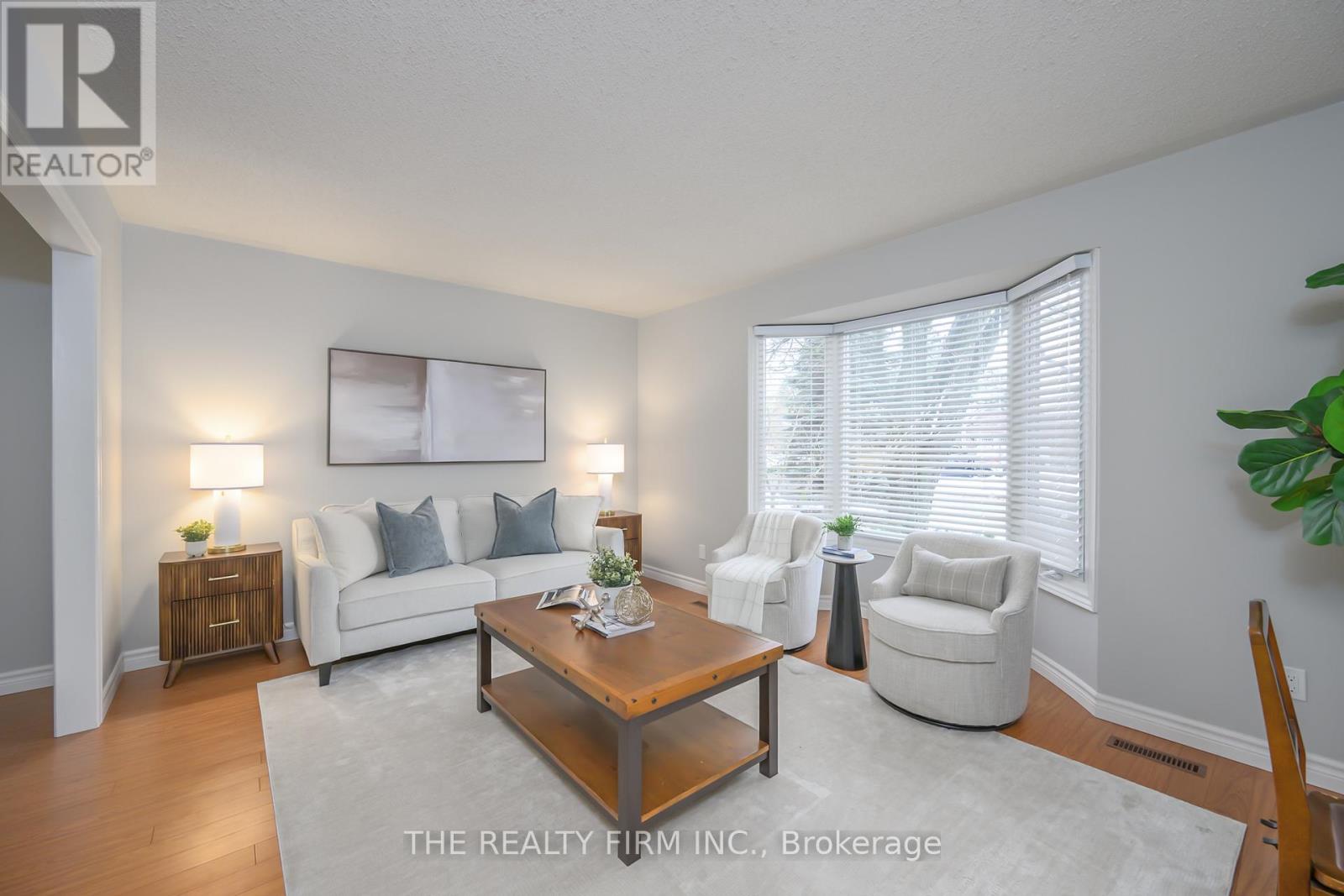 82 Glenview Crescent, London North, Ontario  N5X 2P9 - Photo 7 - X12545000