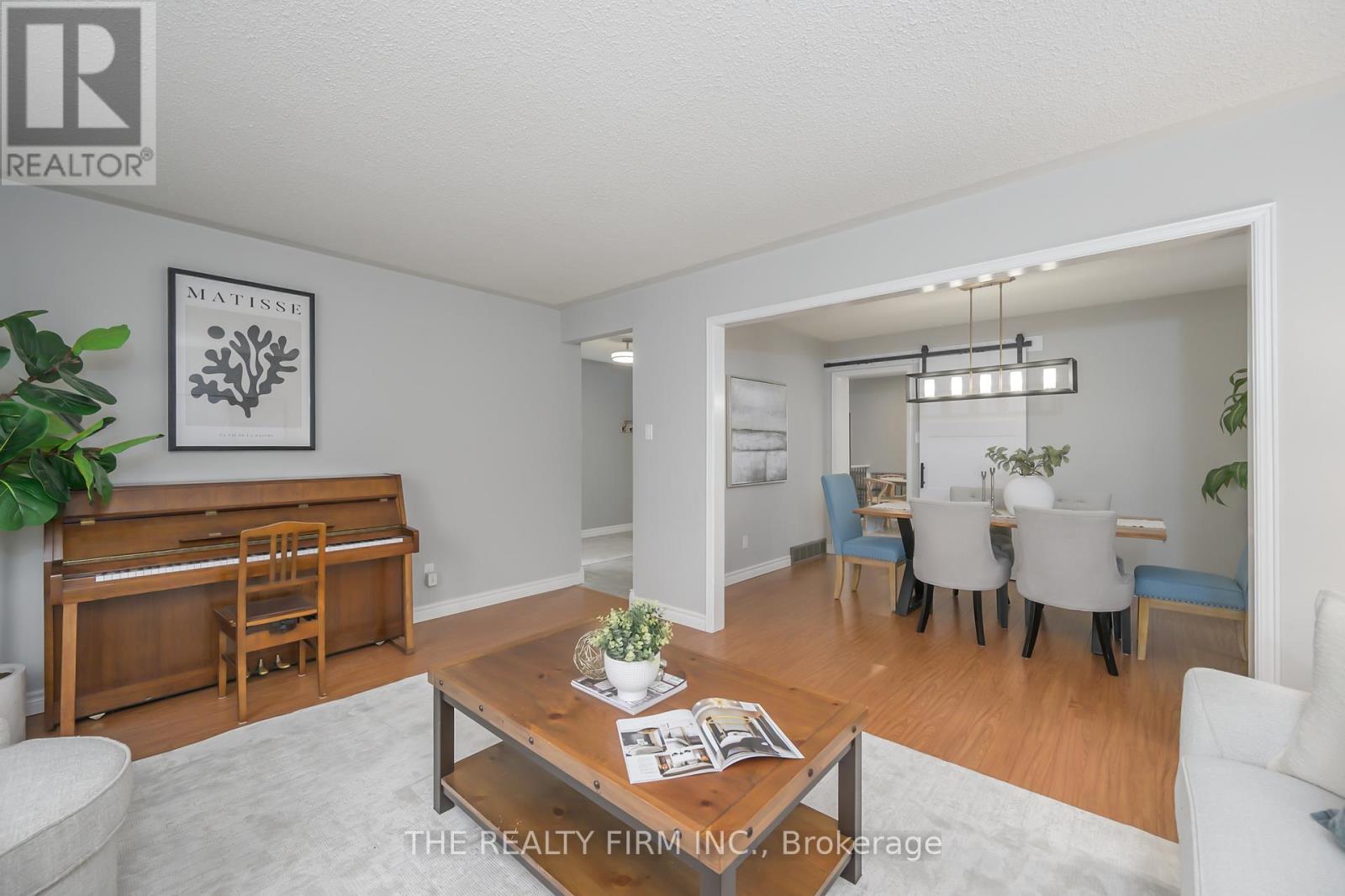 82 Glenview Crescent, London North, Ontario  N5X 2P9 - Photo 9 - X12545000