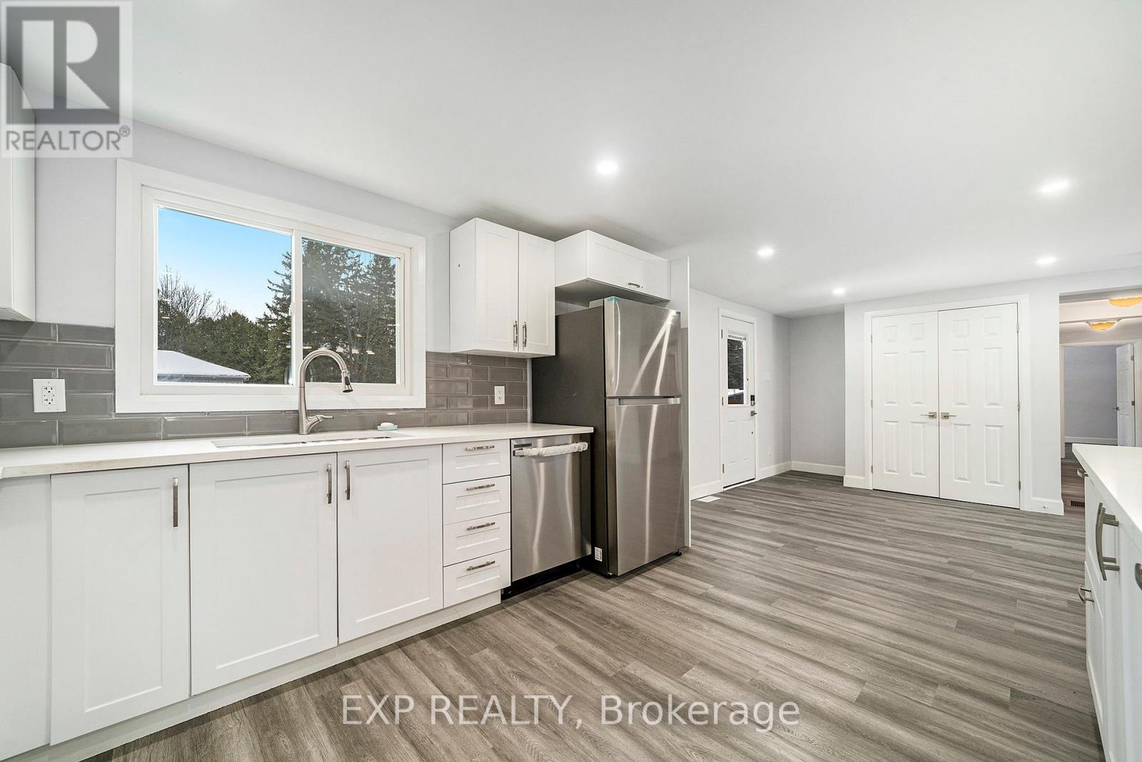 35 Lazy Nol Court, Ottawa, Ontario  K2S 1T5 - Photo 12 - X12545074