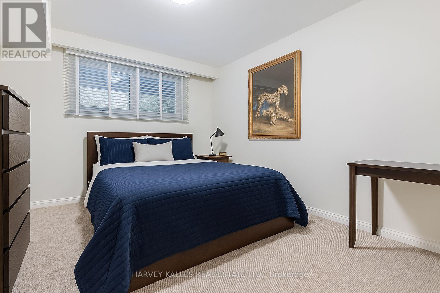 92 Prue Avenue, Toronto, Ontario  M6B 1R5 - Photo 35 - C12544516