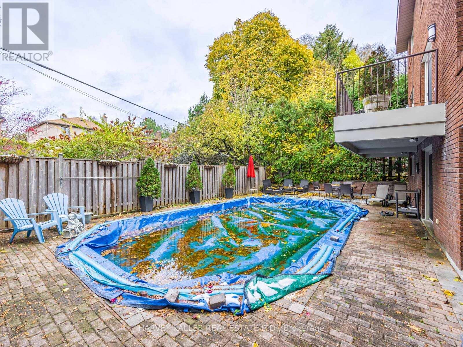 92 Prue Avenue, Toronto, Ontario  M6B 1R5 - Photo 38 - C12544516