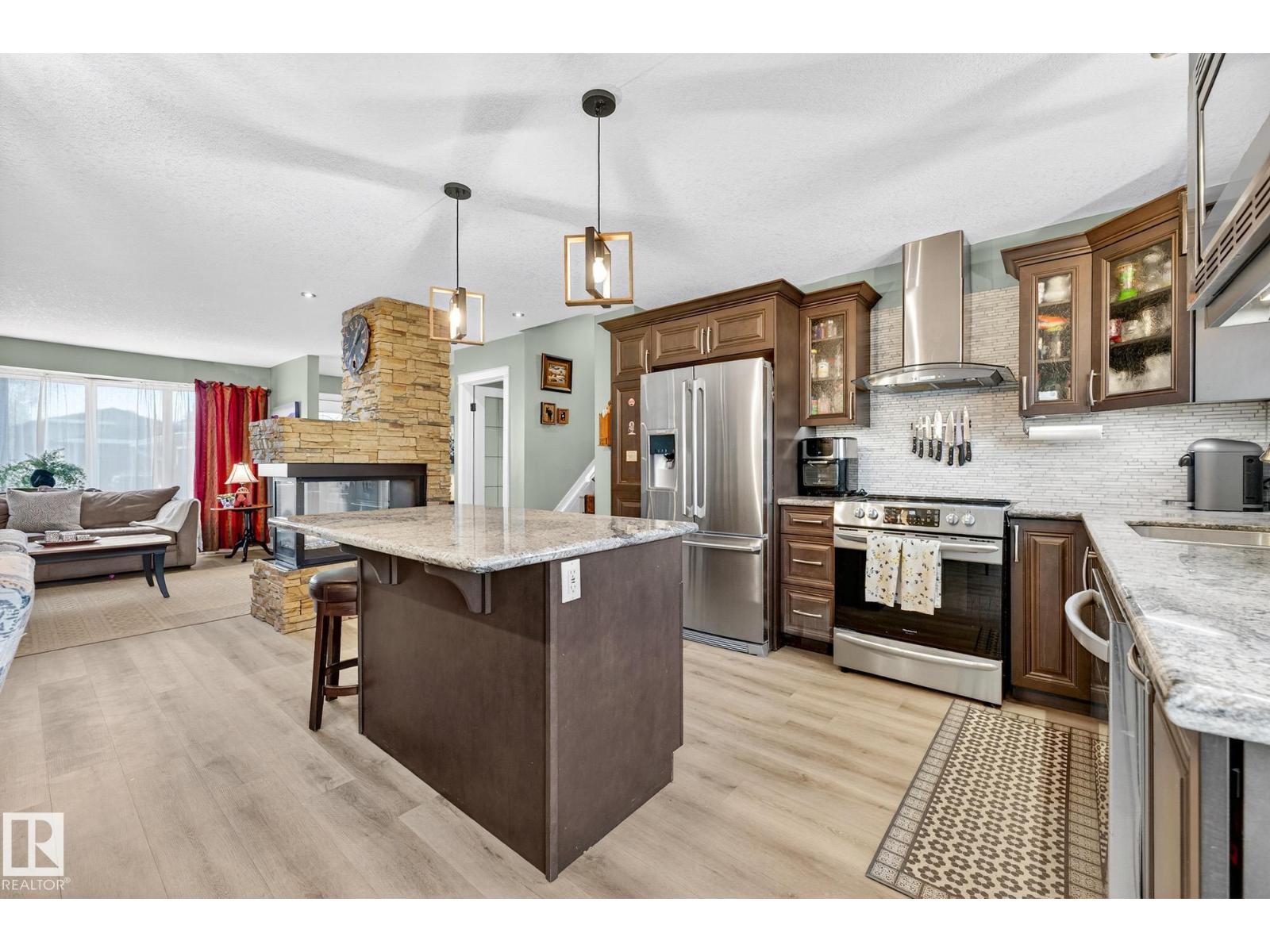 4664 16a Av Nw, Edmonton, Alberta  T6L 2S2 - Photo 28 - E4465708