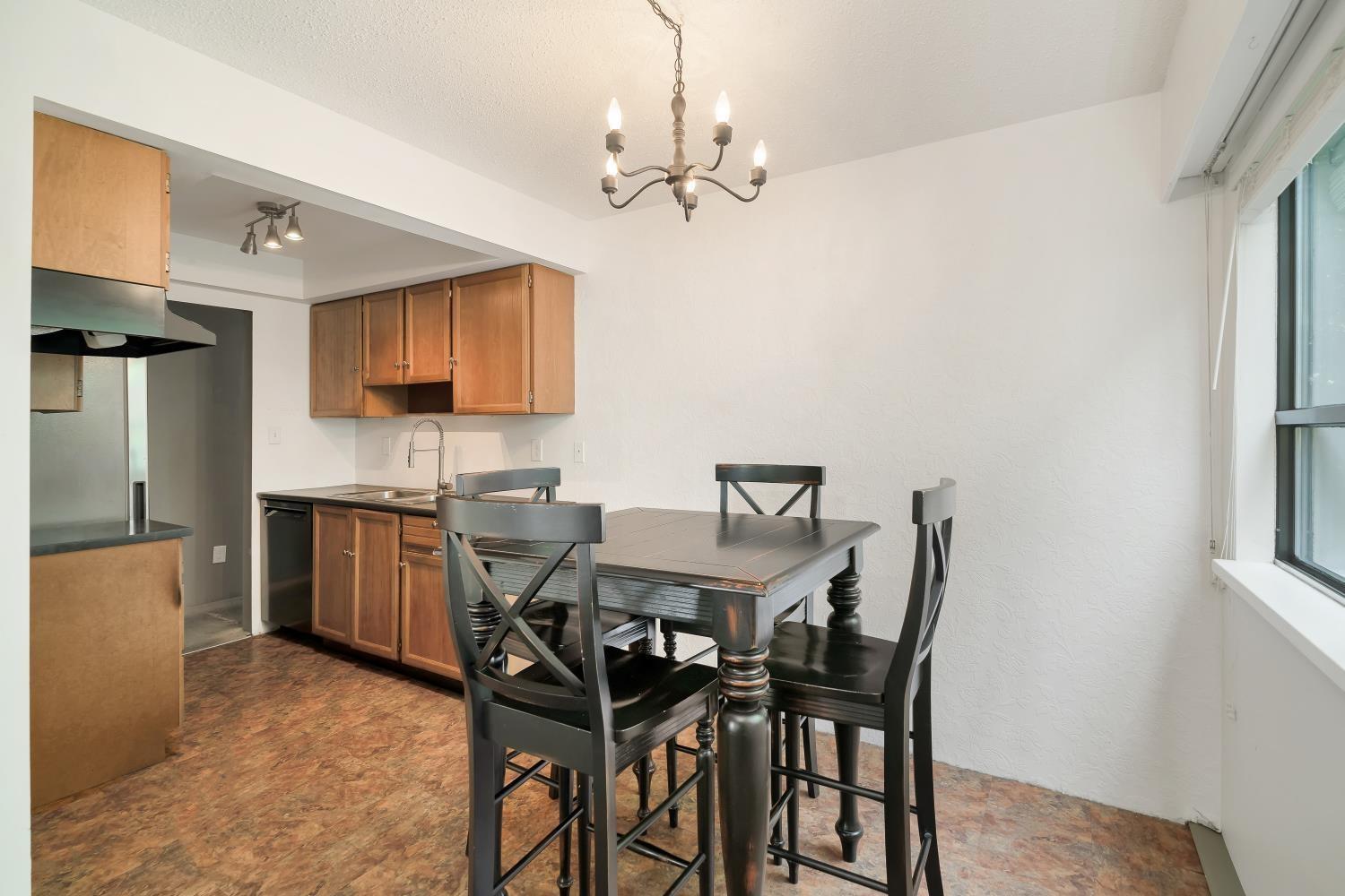 105 1330 Martin Street, White Rock, British Columbia  V4B 3W5 - Photo 5 - R3066834