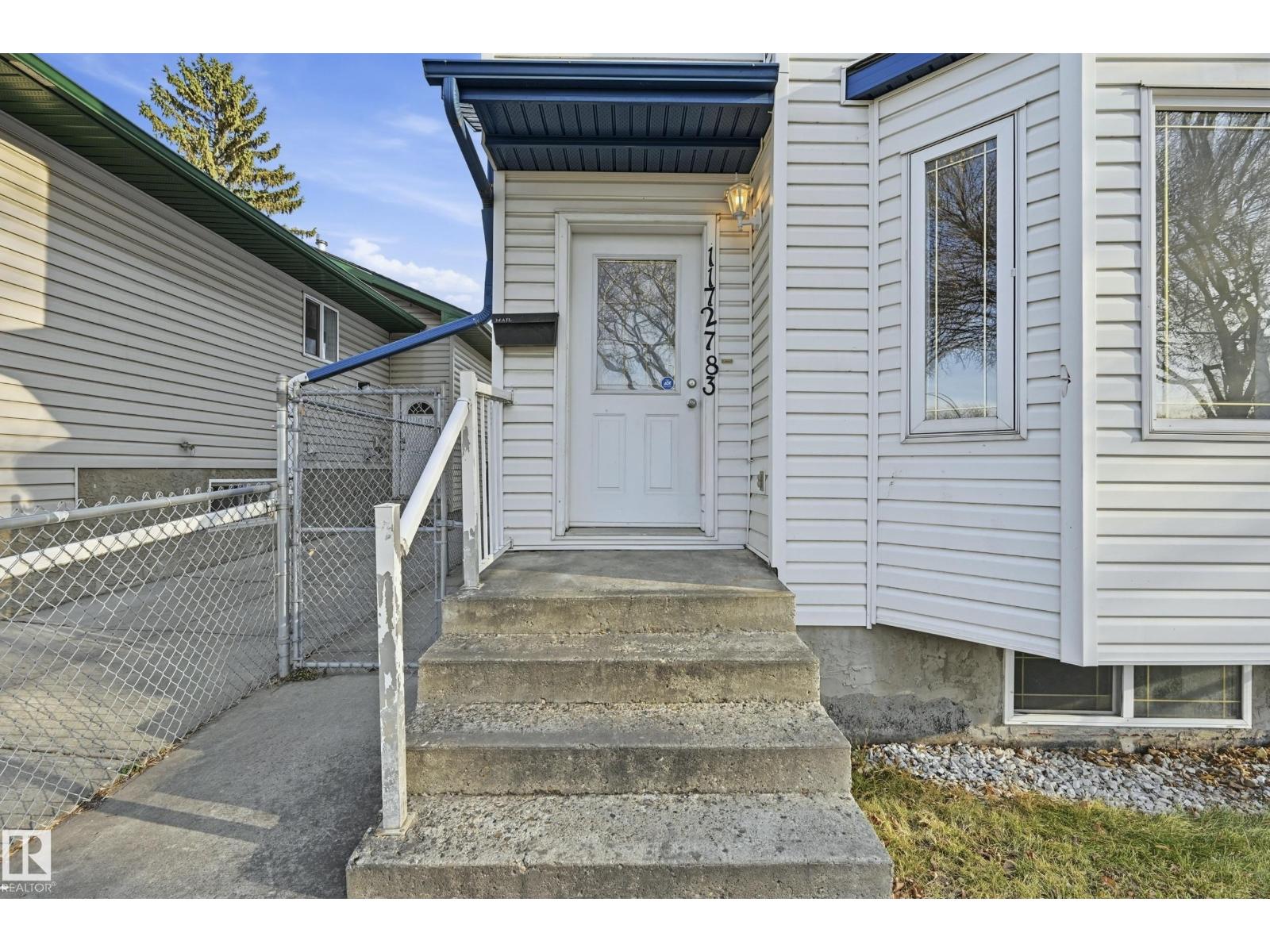 11727 83 St Nw, Edmonton, Alberta  T5B 2Z1 - Photo 3 - E4465718
