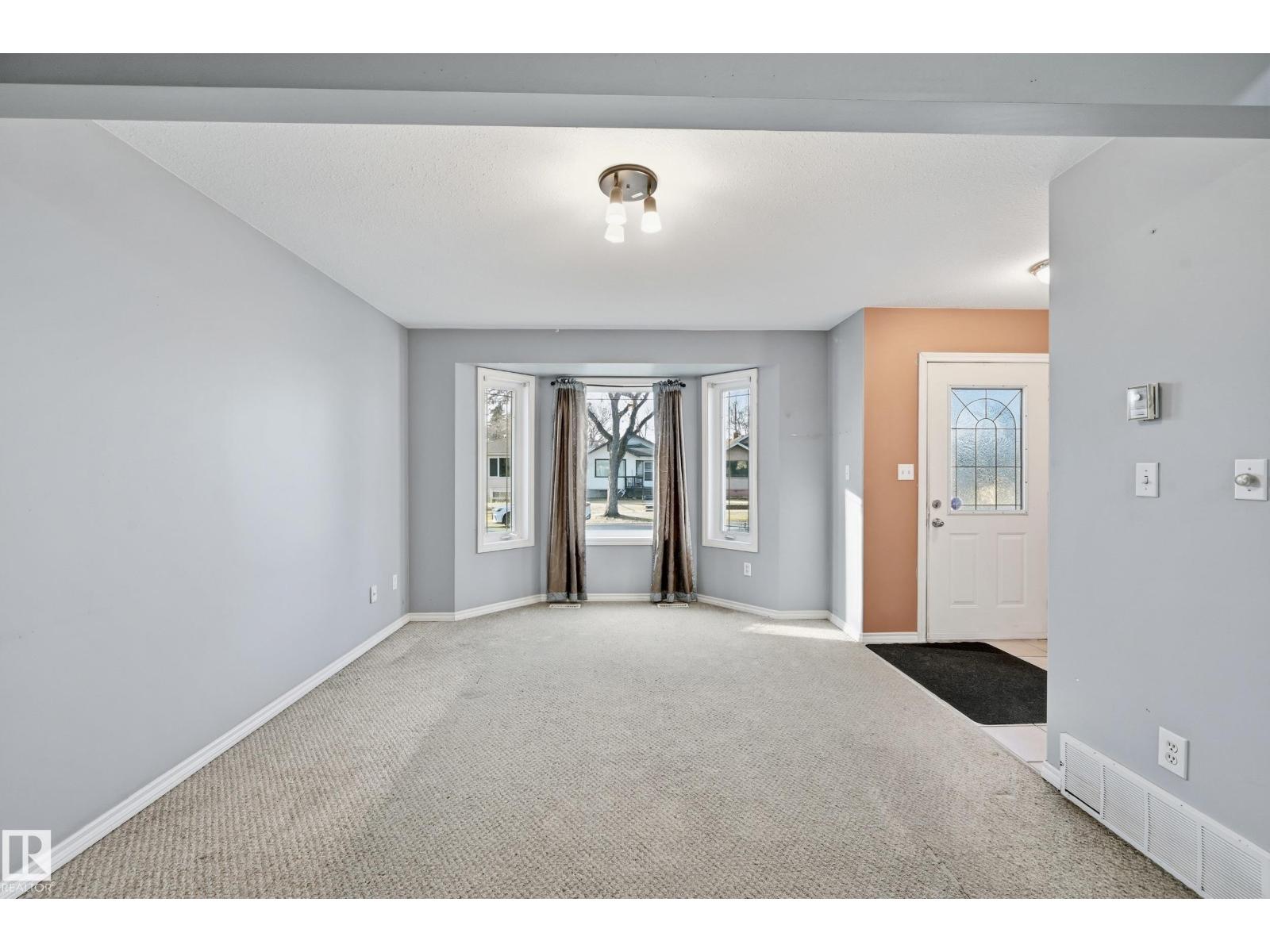 11727 83 St Nw, Edmonton, Alberta  T5B 2Z1 - Photo 8 - E4465718