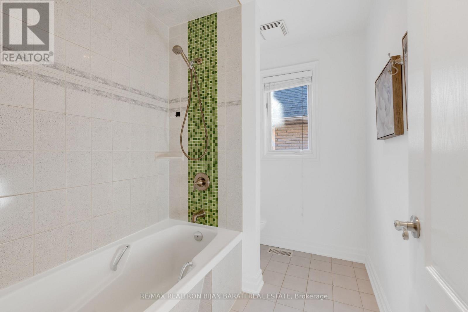 384 Hillcrest Avenue, Toronto, Ontario  M2N 3R1 - Photo 31 - C12544706