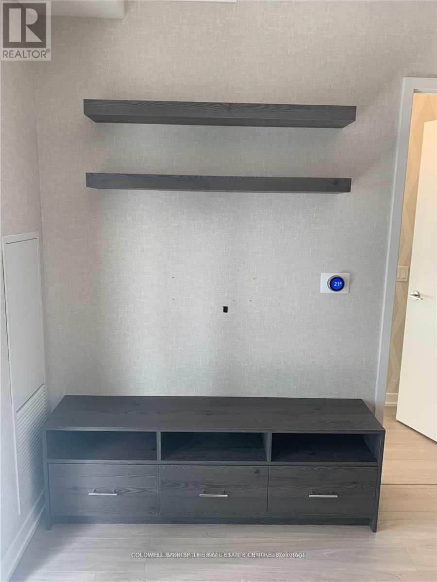 1001 - 1 Yorkville Avenue, Toronto, Ontario  M4W 1L1 - Photo 2 - C12544776