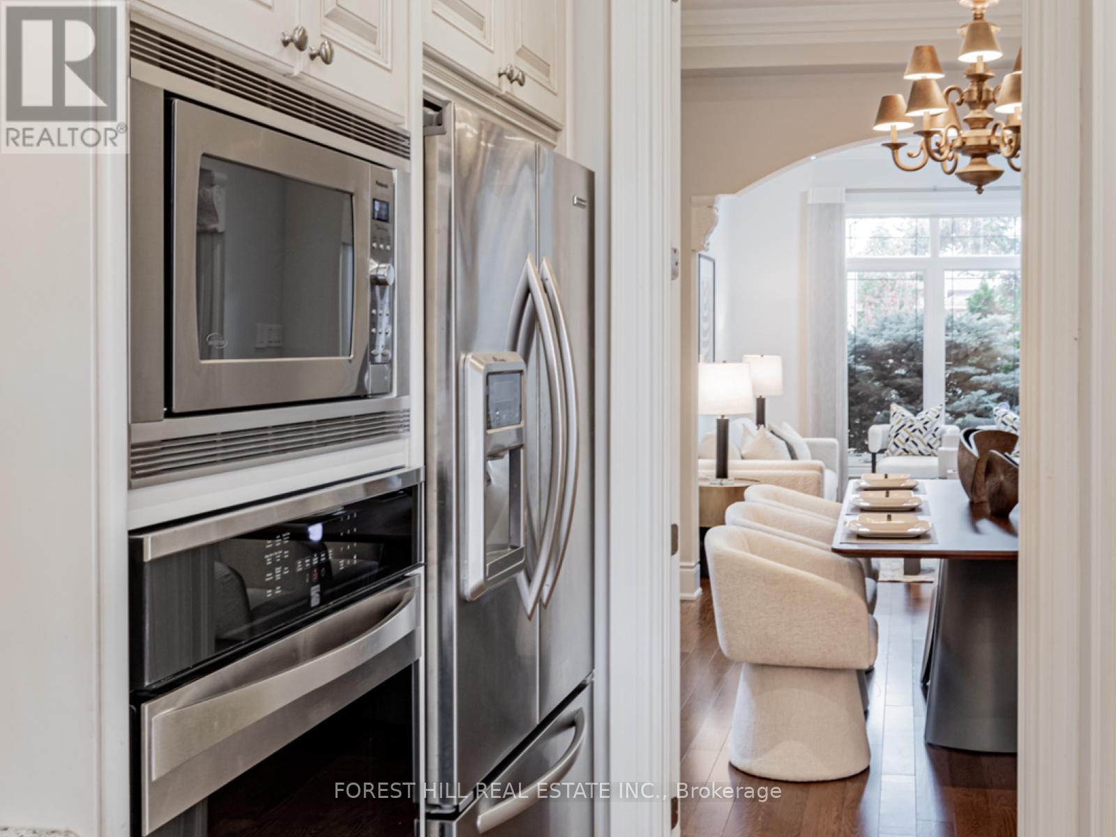 6 Terrace Avenue, Toronto, Ontario  M2R 1E9 - Photo 12 - C12544826