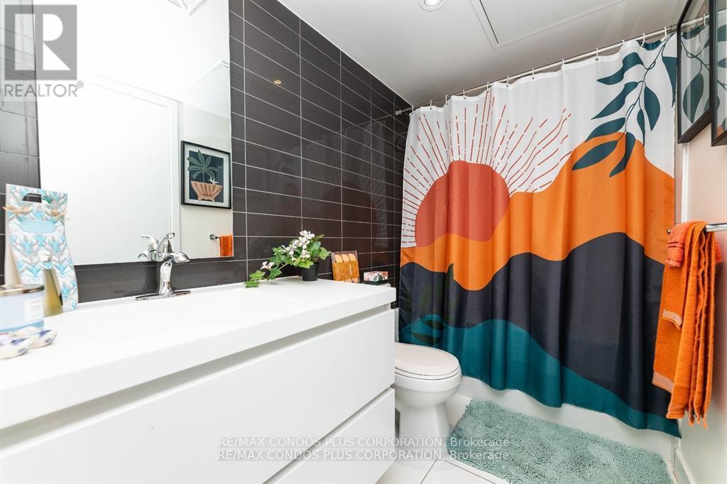 502 - 75 Queens Wharf Road, Toronto, Ontario  M5V 0J8 - Photo 14 - C12544848