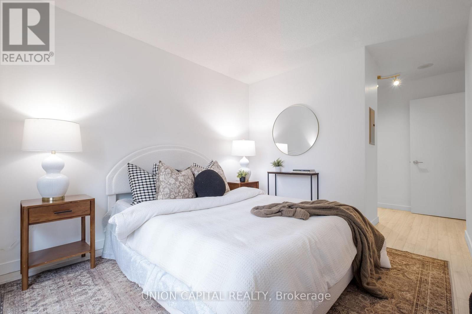 332 - 231 Fort York Boulevard, Toronto, Ontario  M5V 1B2 - Photo 14 - C12544854