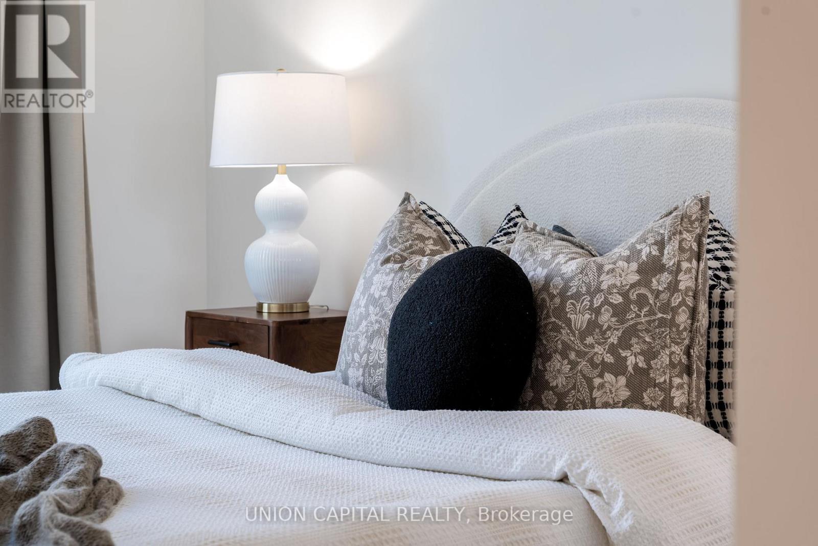 332 - 231 Fort York Boulevard, Toronto, Ontario  M5V 1B2 - Photo 16 - C12544854