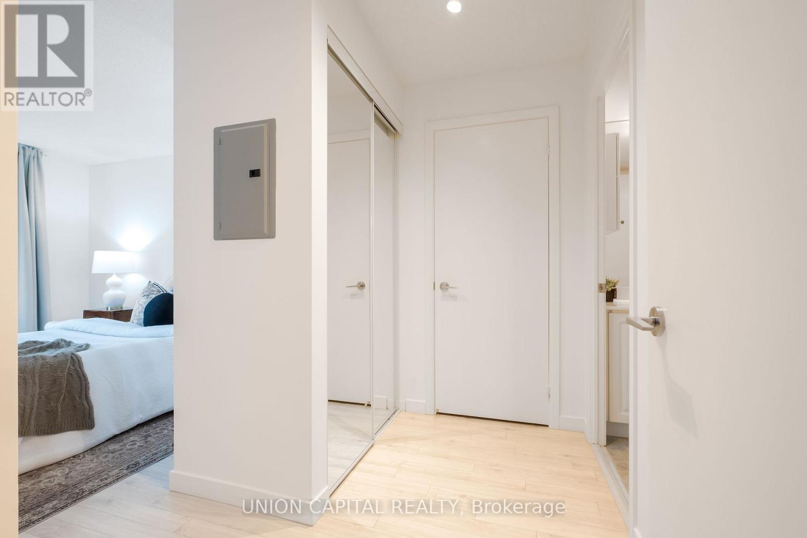 332 - 231 Fort York Boulevard, Toronto, Ontario  M5V 1B2 - Photo 20 - C12544854