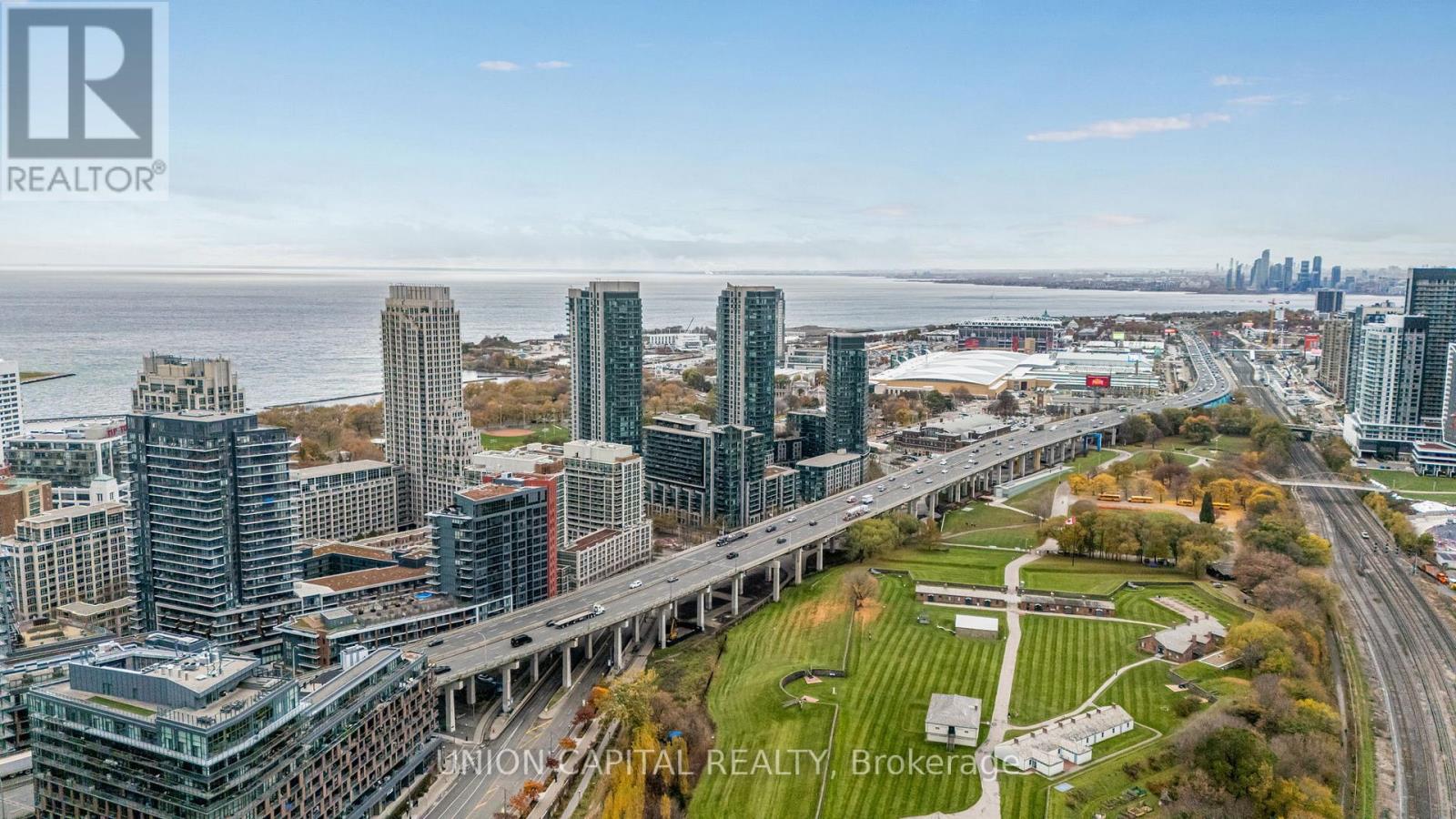 332 - 231 Fort York Boulevard, Toronto, Ontario  M5V 1B2 - Photo 33 - C12544854