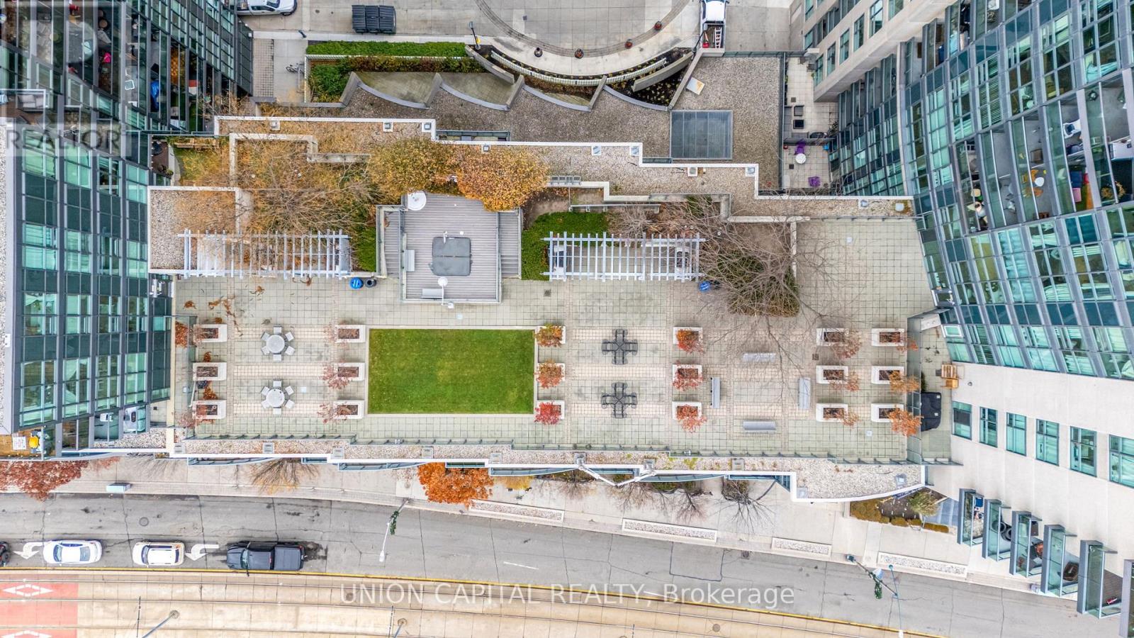 332 - 231 Fort York Boulevard, Toronto, Ontario  M5V 1B2 - Photo 38 - C12544854