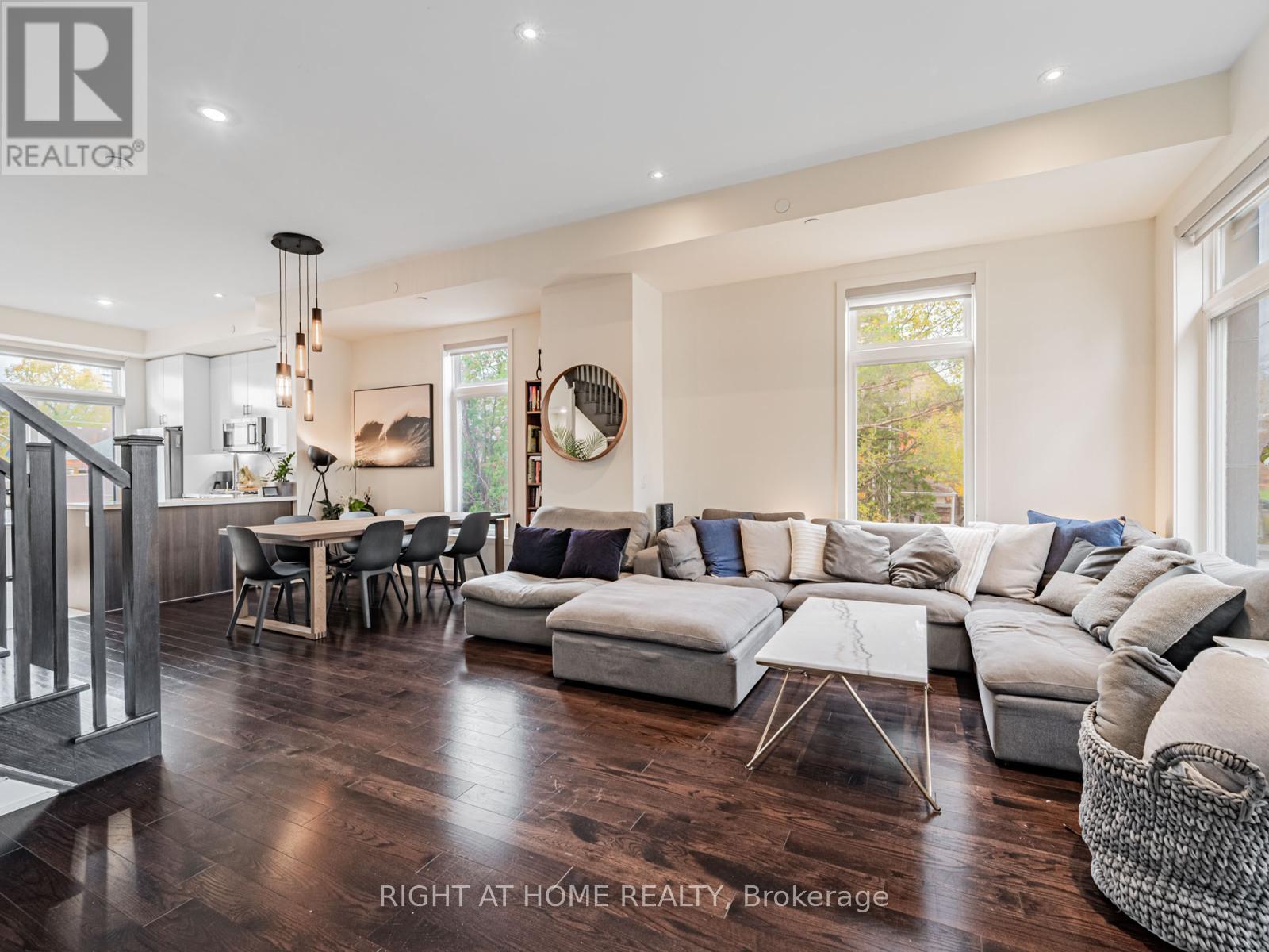 53 Sutton Avenue, Toronto, Ontario  M5A 0M3 - Photo 10 - C12544862