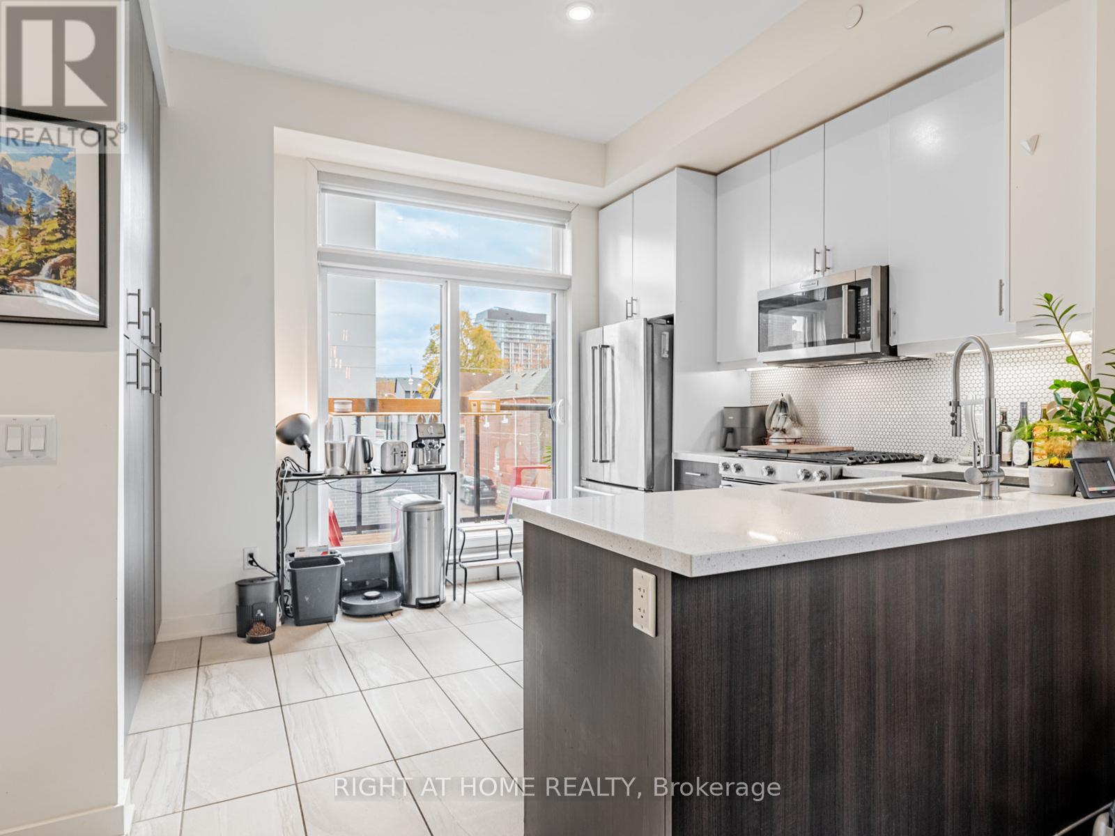 53 Sutton Avenue, Toronto, Ontario  M5A 0M3 - Photo 12 - C12544862