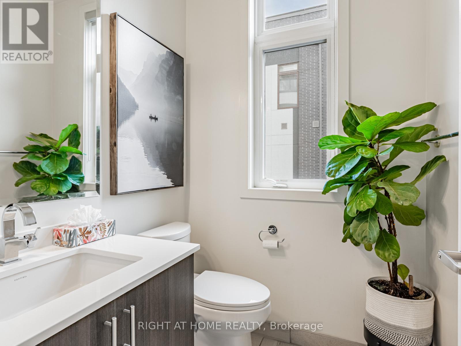 53 Sutton Avenue, Toronto, Ontario  M5A 0M3 - Photo 14 - C12544862
